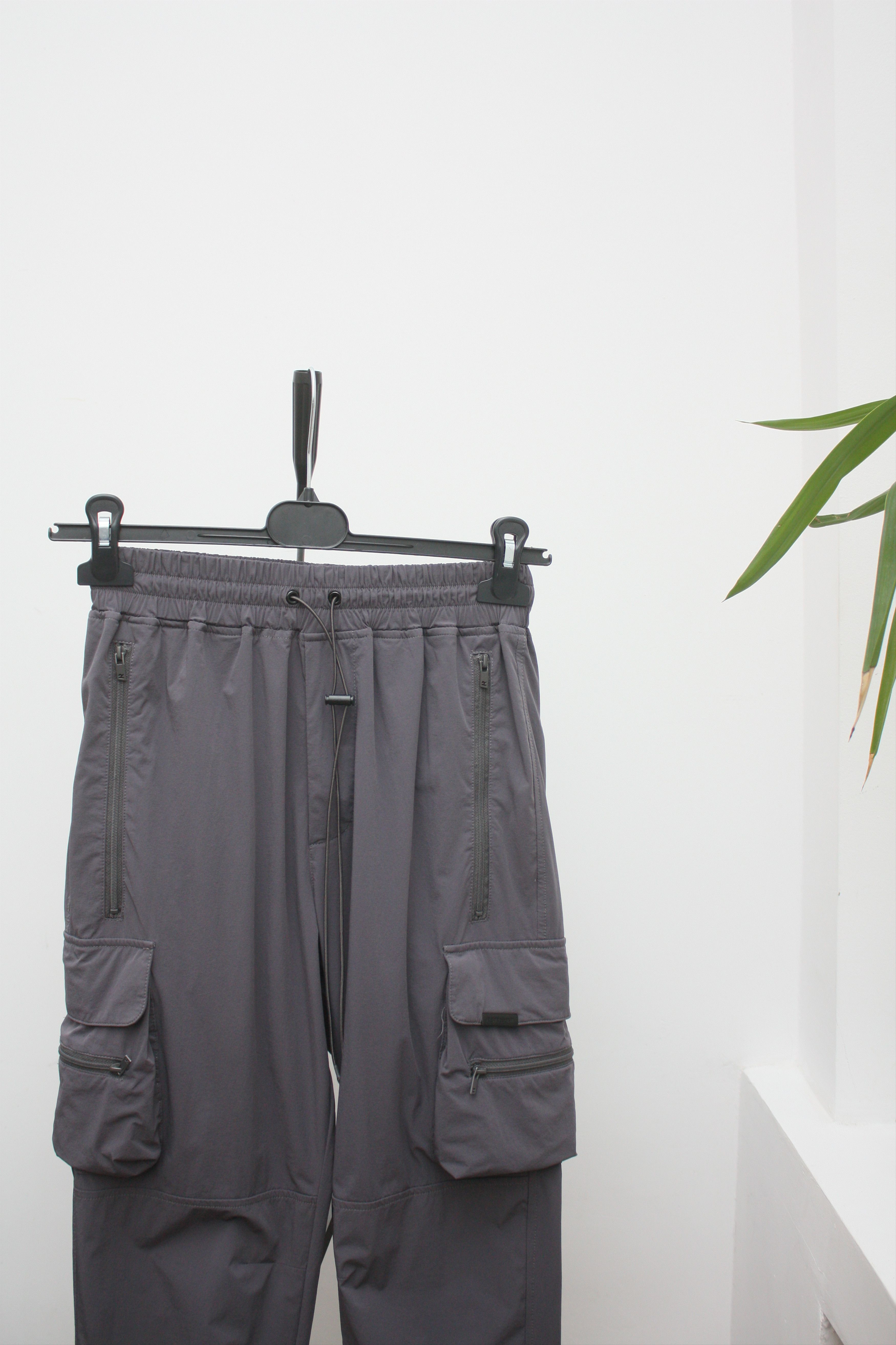 Represent Clo. Represent 247 Pant Grey XS Size US 28 / EU 44 - 2 Thumbnail