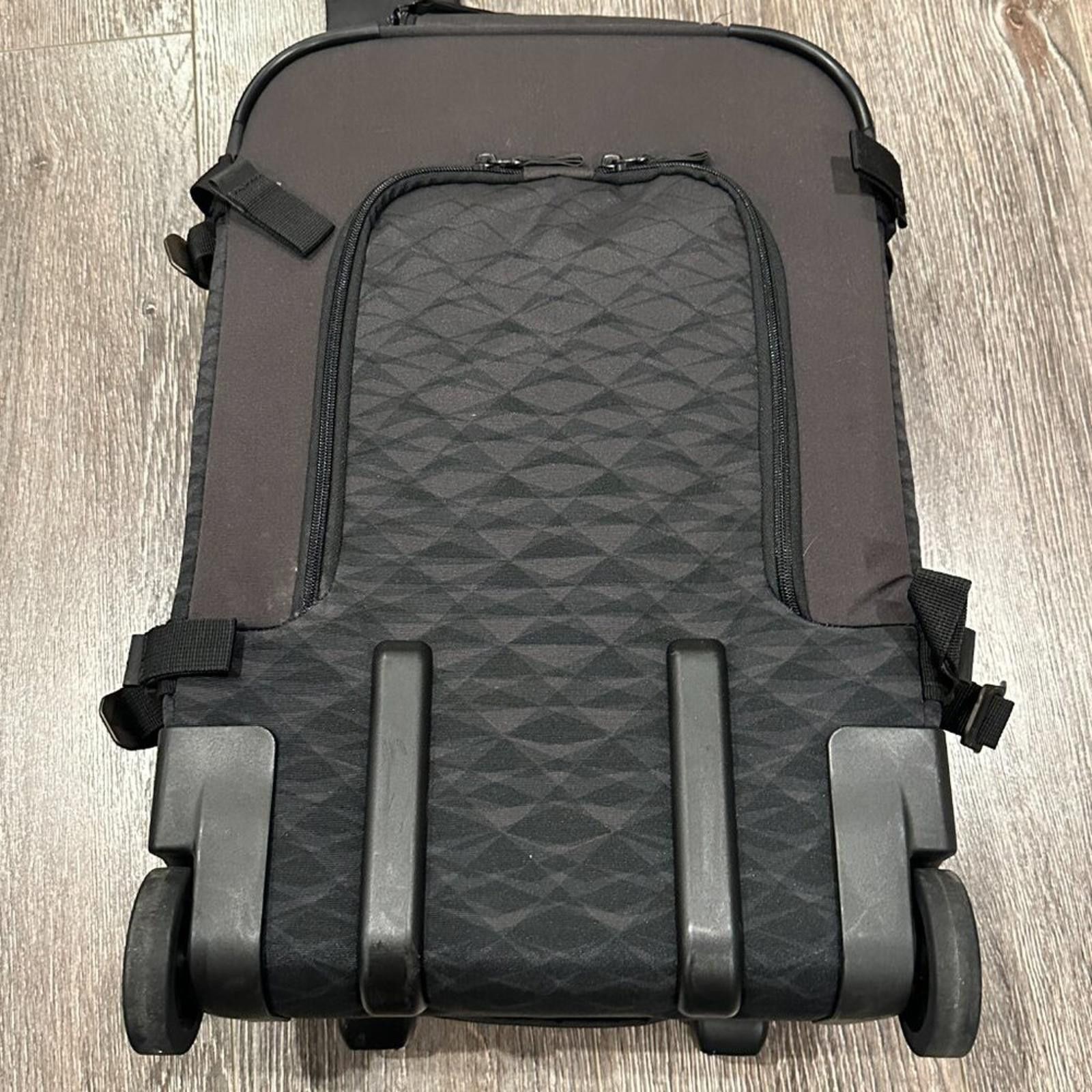 Victorinox Victorinox Rolling Suitcase – Hard to Find – Retails $500 Size ONE SIZE - 5 Thumbnail