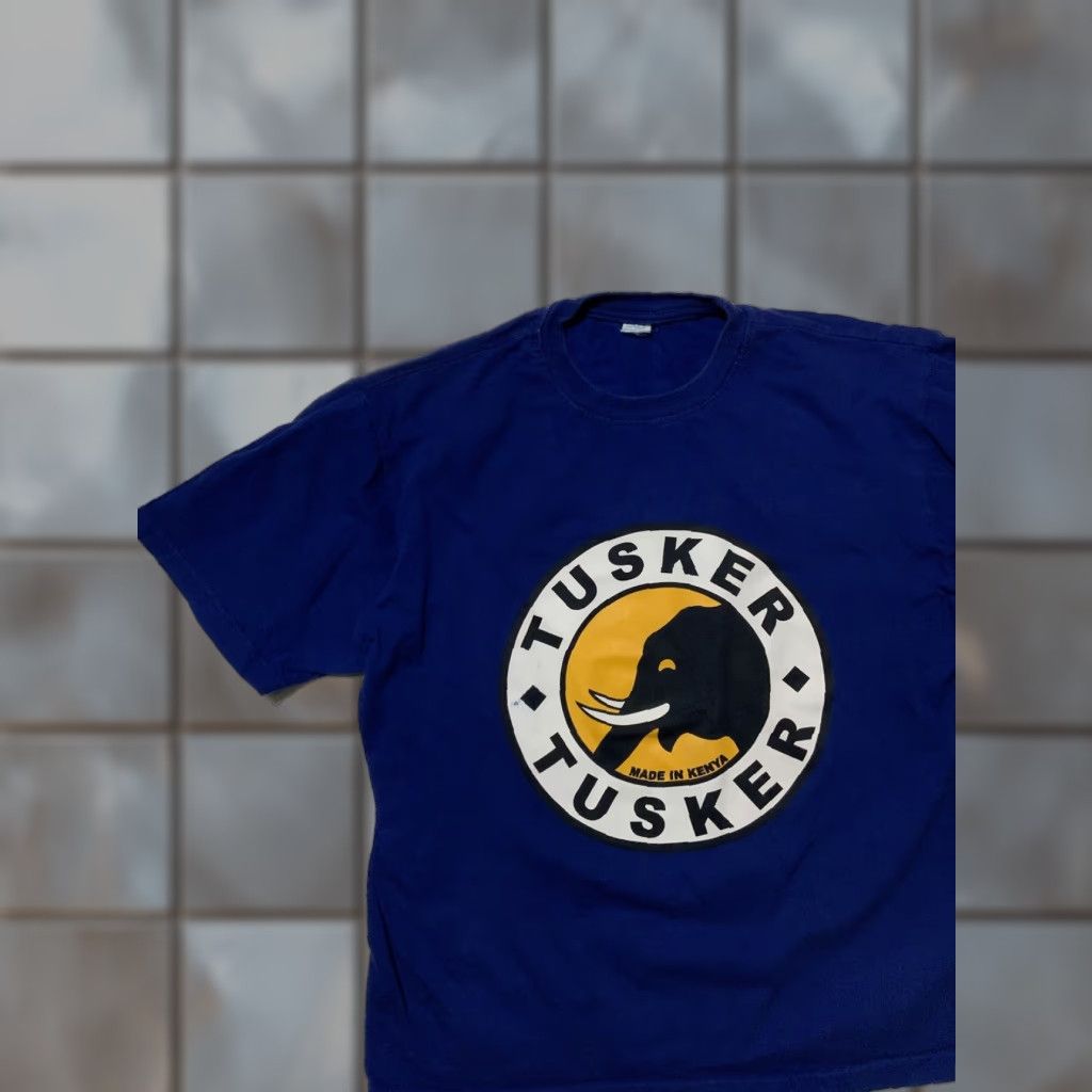 Vintage VINTAGE Tusker Beer Made In Kenya Baada Ya Kazi Africa Graphic Boxy T-Shirt L Blue Mens Size L Size US L / EU 52-54 / 3 - 1 Thumbnail