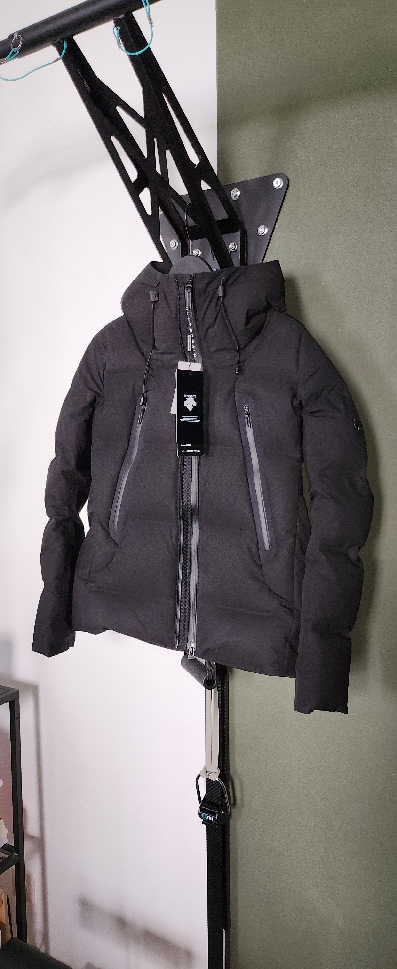 image of Descente Allterrain Black Mountaineer Down Jacket, Men's (Size Small)