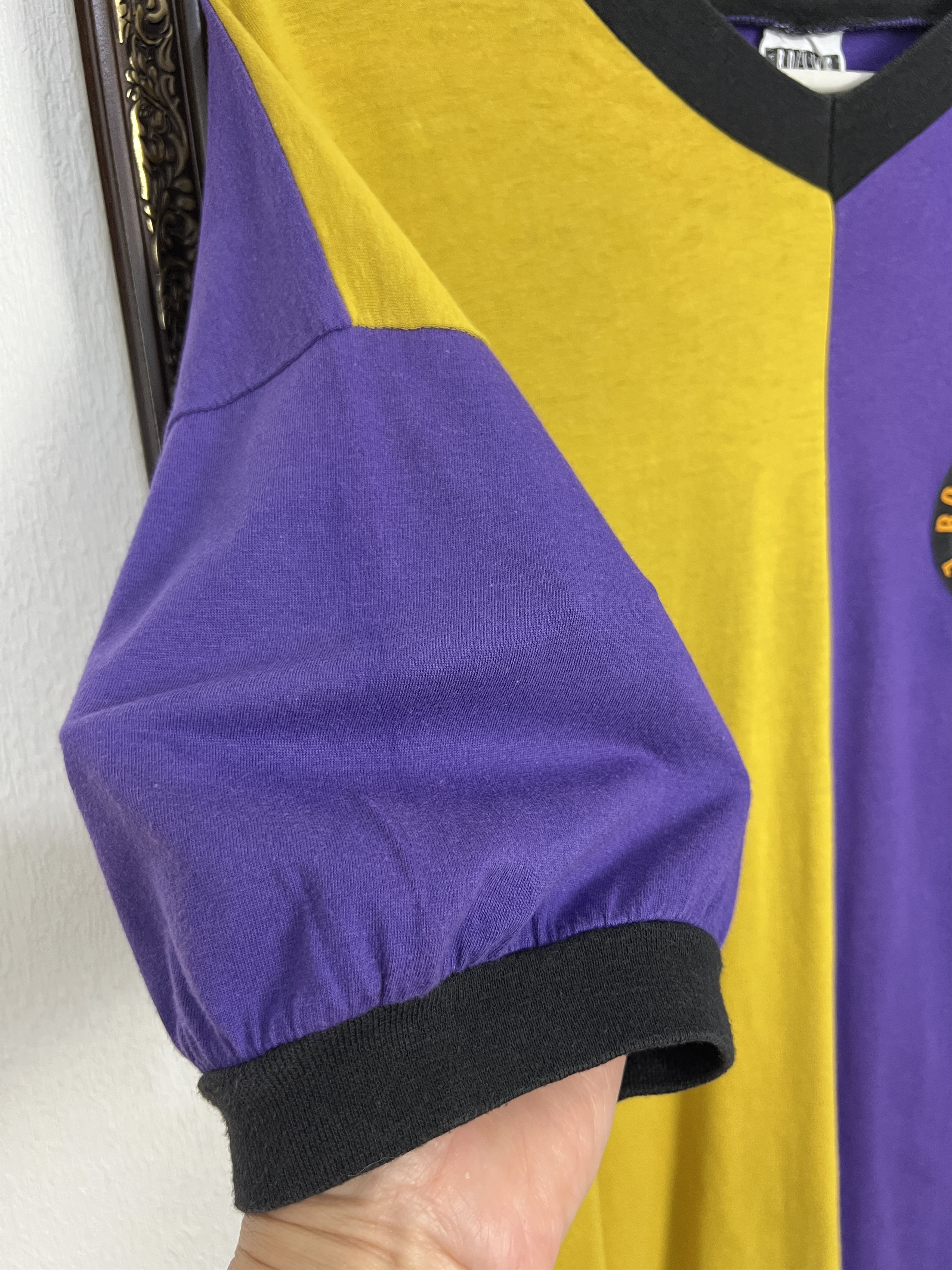 Vintage Vintage 90's Rolling Stones Europe Purple & Gold Soccer Tee Size US M / EU 48-50 / 2 - 3 Thumbnail