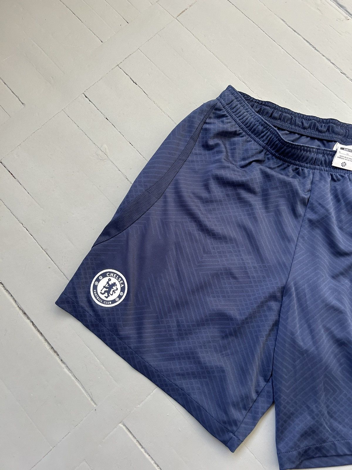 Chelsea Soccer × Nike Nike FC Chelsea shorts Size US 36 / EU 52 - 4 Thumbnail