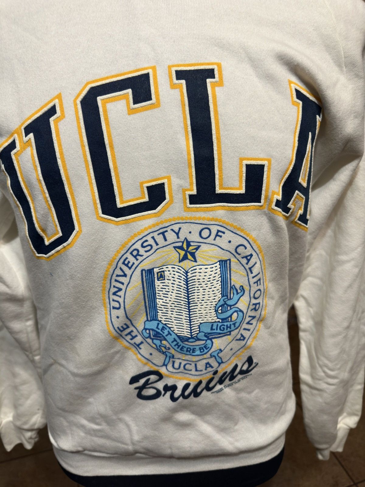 Jerzees UCLA Bruins Sweatshirt Men's L Pullover Sweater White Size US L / EU 52-54 / 3 - 3 Thumbnail