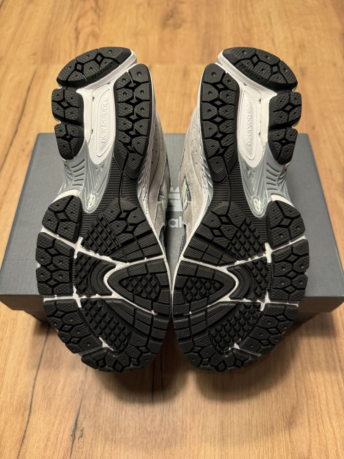 New Balance New Balance 2002R “Steel Grey Orca” (M2002RST) 37 EU Size US 6 / IT 36 - 11 Thumbnail