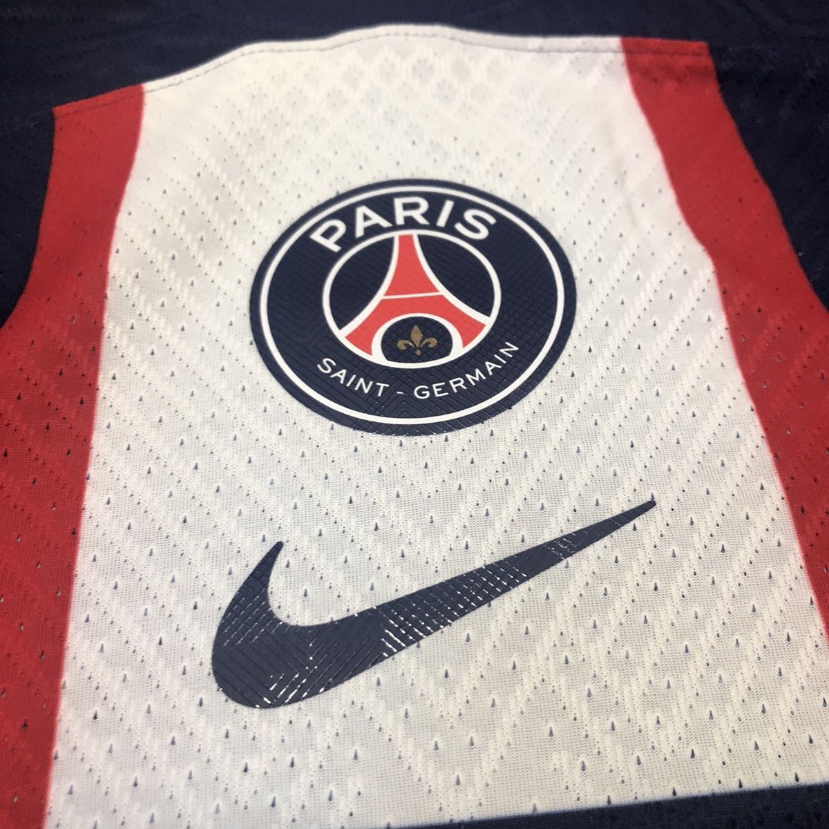 Nike PSG 22/23 player issue home shirt #7 Mbappe (Bnwt) Size US M / EU 48-50 / 2 - 4 Thumbnail
