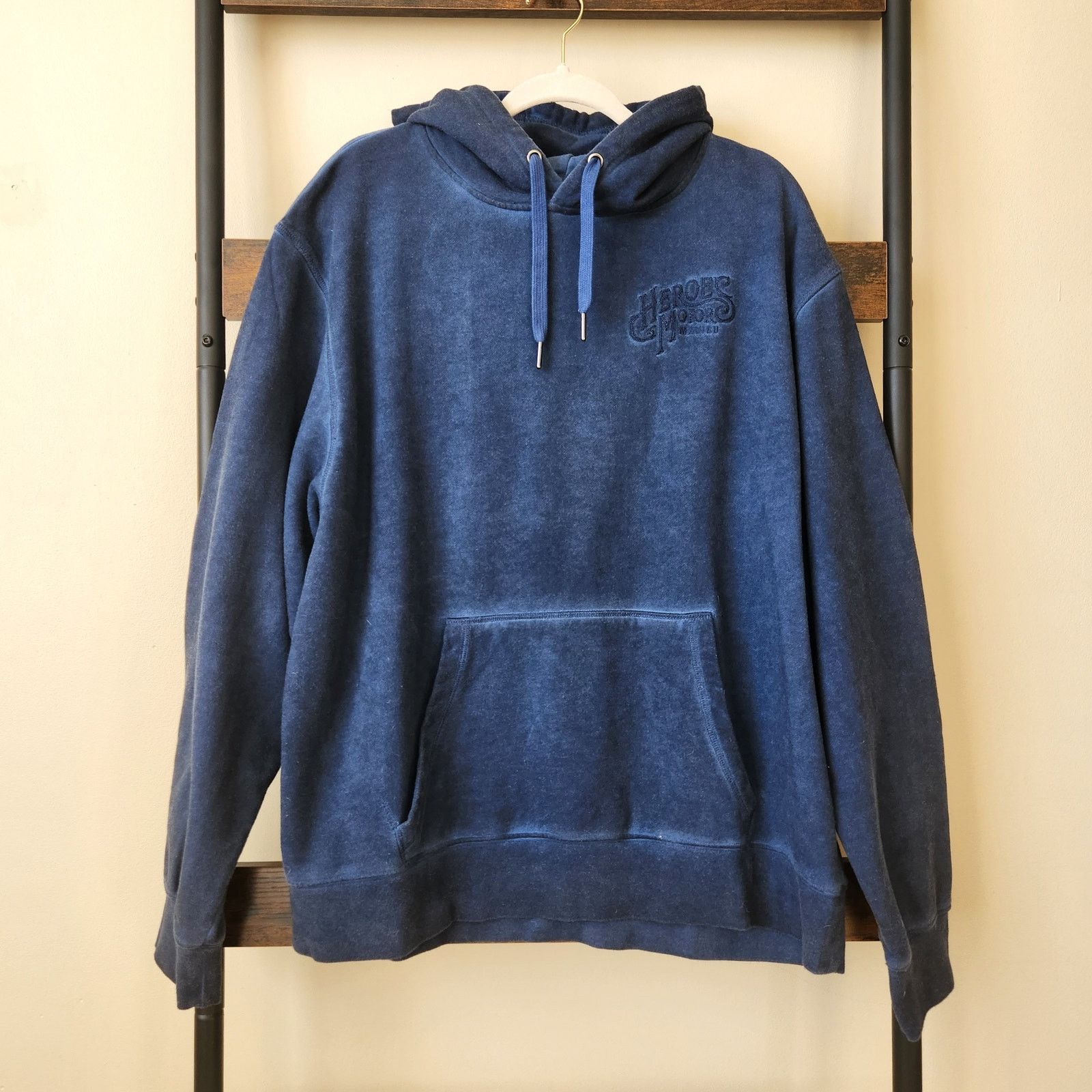 The Unbranded Brand Heroes Motors Men's Washed Blue Pullover Hoodie Size XXL Size US XXL / EU 58 / 5 - 1 Thumbnail