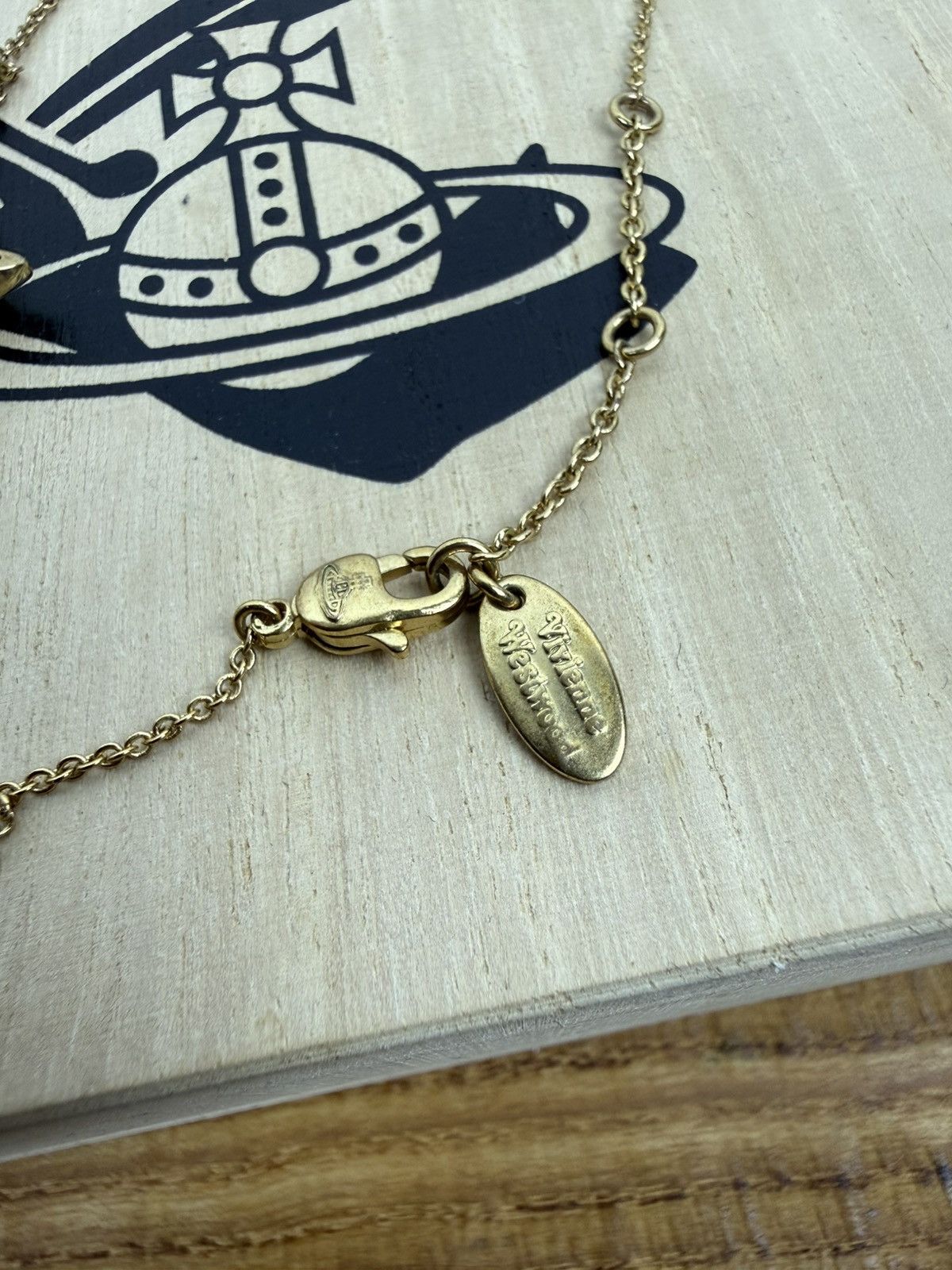 Vivienne Westwood Vivienne Westwood Reina Orb Pendant Necklace In Gold Size ONE SIZE - 5 Thumbnail
