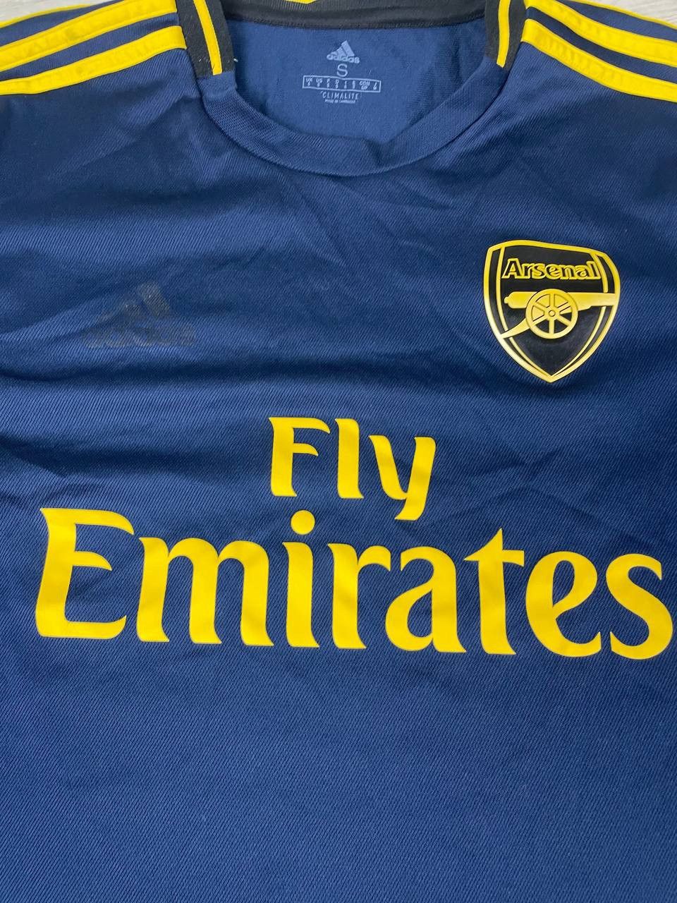 Adidas Adidas ARSENAL 2019 2020 THIRD FOOTBALL SHIRT JERSEY Size US S / EU 44-46 / 1 - 5 Thumbnail