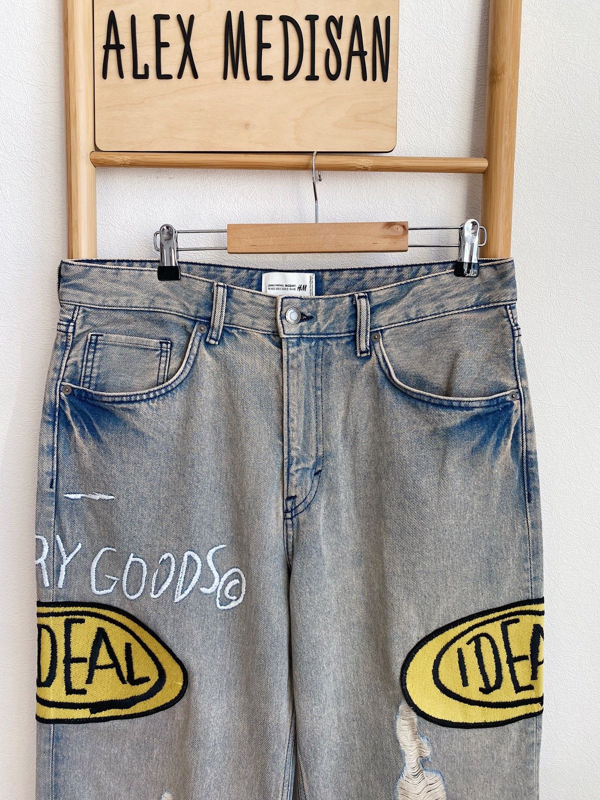 H&M × Jean-Michel Basquiat × Who Decides War Who Decides War bootcut loose jeans H&M x Basquiat x Ev&Tela Size US 34 / EU 50 - 10 Thumbnail