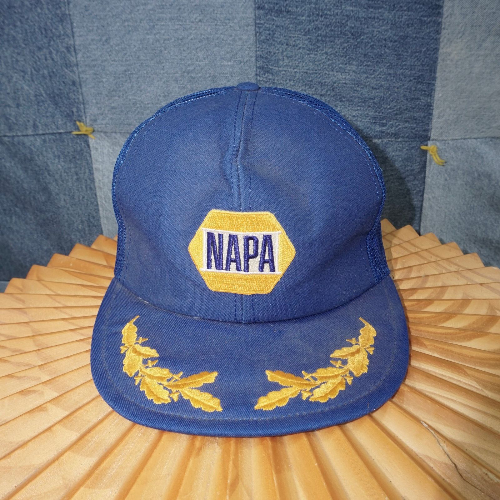 Vintage OSFA - Vintage Y2K NAPA auto parts embroider gold leaf hat Size ONE SIZE - 1 Thumbnail
