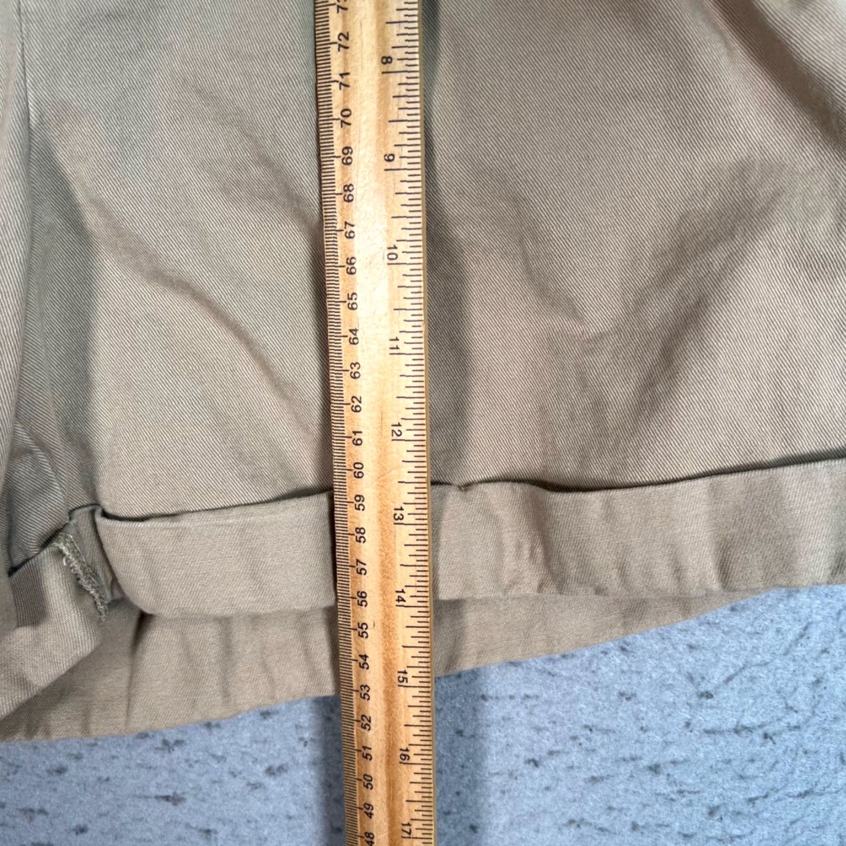 Banana Republic Banana Republic Womens Size 0 Petite Khaki Cotton High-Waist Pleated Shorts Womens Size 25" / US 0 / IT 36 - 6 Thumbnail