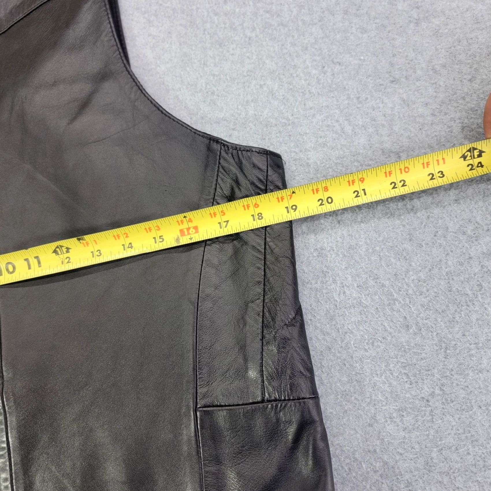Vintage Remy Vest Mens 42 Black Leather Western Cowboy Button Pockets Lined Dress Vest Size US XS / EU 42 / 0 - 7 Thumbnail