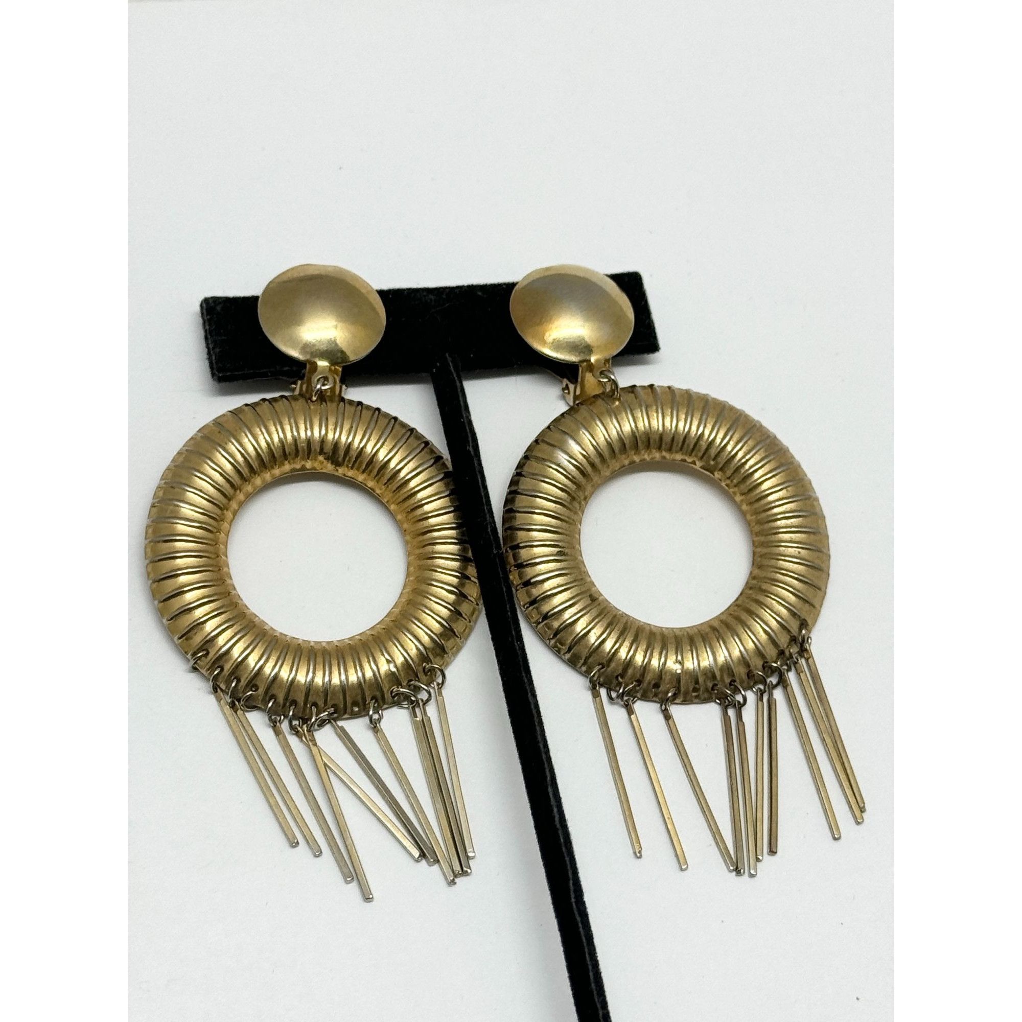 Vintage Vintage gold hoop tassel earrings Size ONE SIZE - 2 Thumbnail