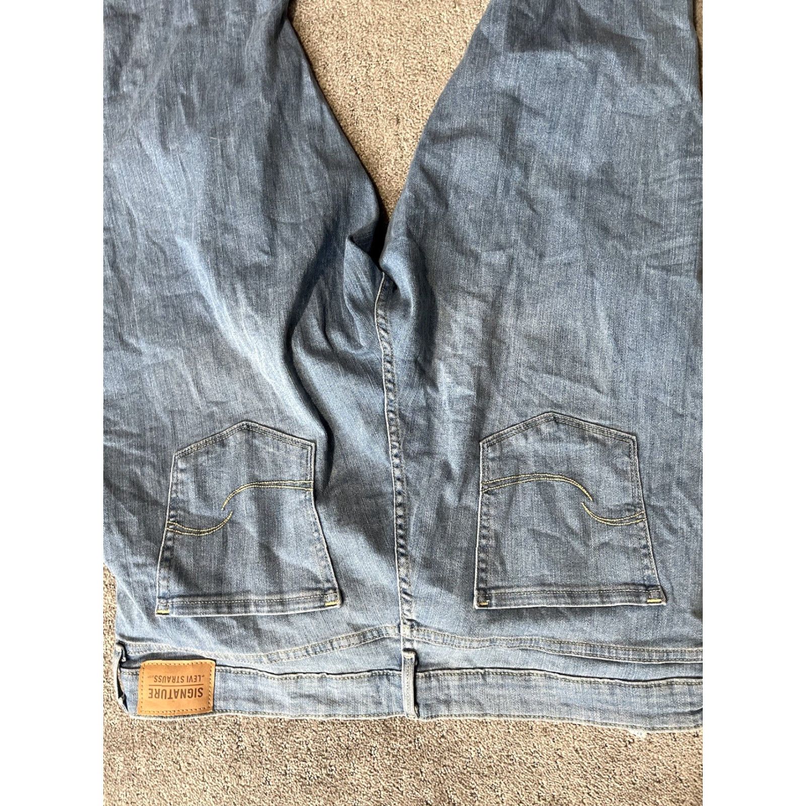 Vintage Women's Levi Strauss Signature Mid-Rise Skinny Jeans 20M 35x30 Size 42" / US 20 - 2 Thumbnail