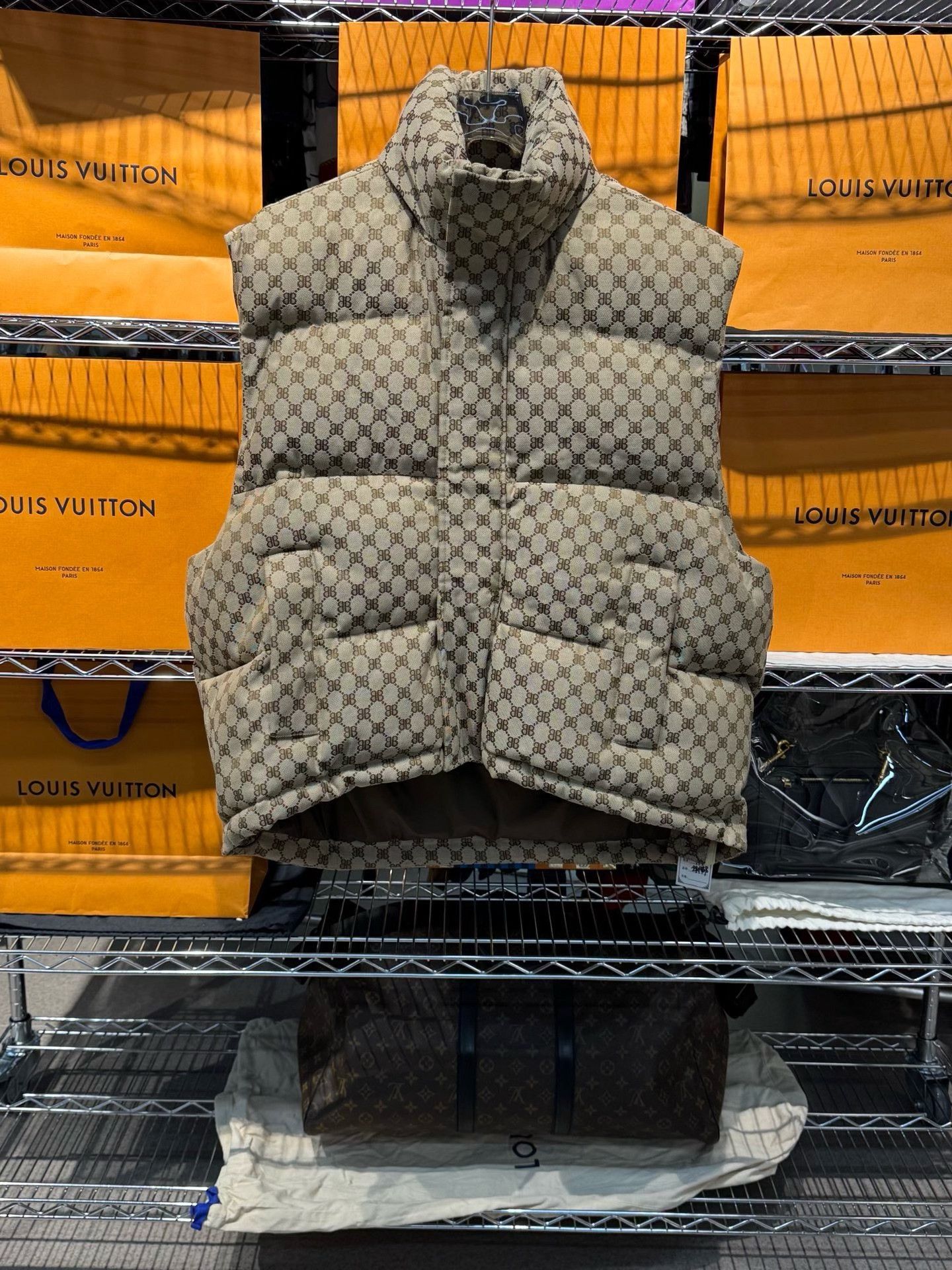 Balenciaga Balenciaga Beige Vest 42 Men Size US M / EU 48-50 / 2 - 1 Thumbnail