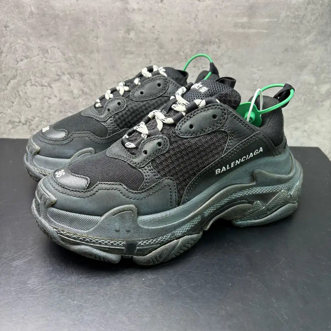 Balenciaga Black Fabric Women's Casual Sneakers 36, Women's