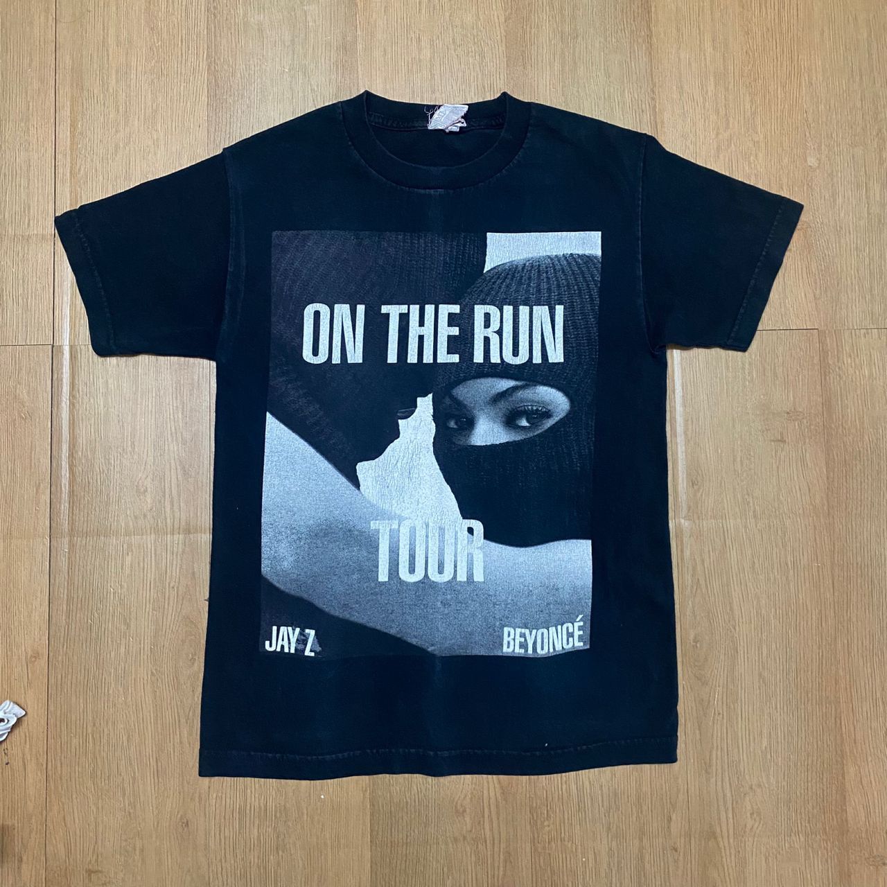 Band Tees Vintage Beyonce x Jay Z On The Run Rapper Tshirt Size US S / EU 44-46 / 1 - 2 Thumbnail
