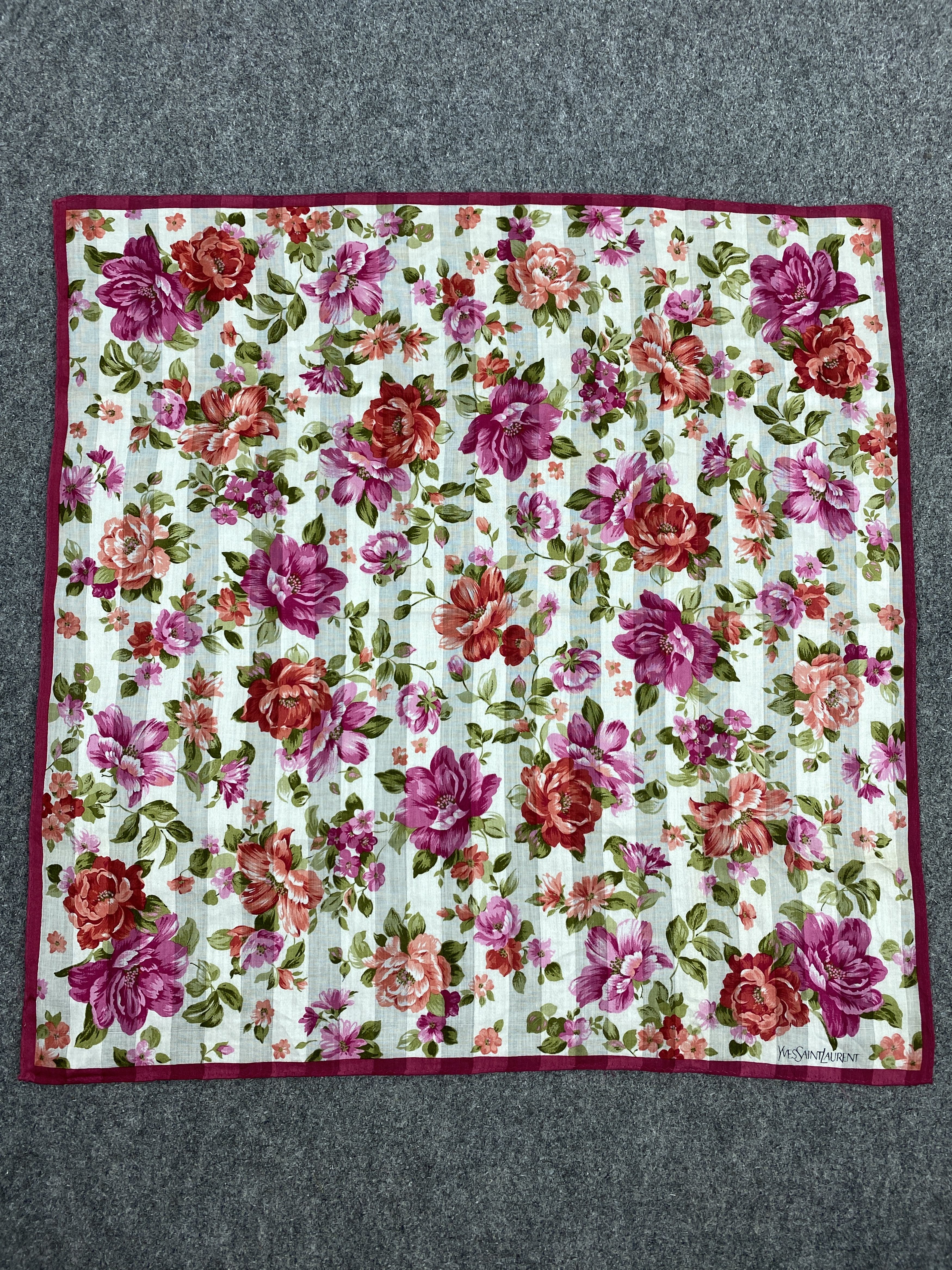 Yves Saint Laurent Yves Saint Laurent Handkerchief / Neckerchief KT0345 Size ONE SIZE - 4 Thumbnail