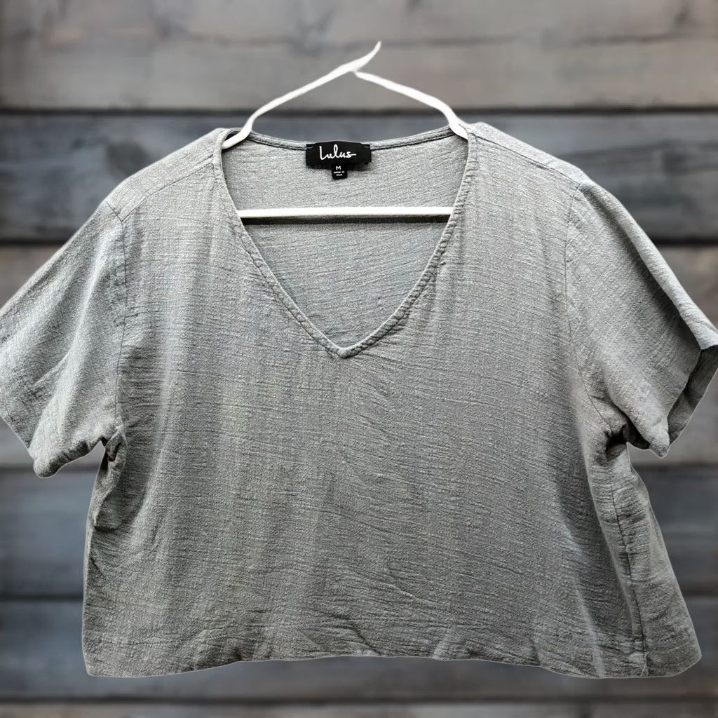 Lulus Lulus T-Shirt Womens M V-Neck Short Sleeve Cropped Boxy Gray Gauzy Cotton Shirt Ladies M Size M / US 6-8 / IT 42-44 - 1 Thumbnail
