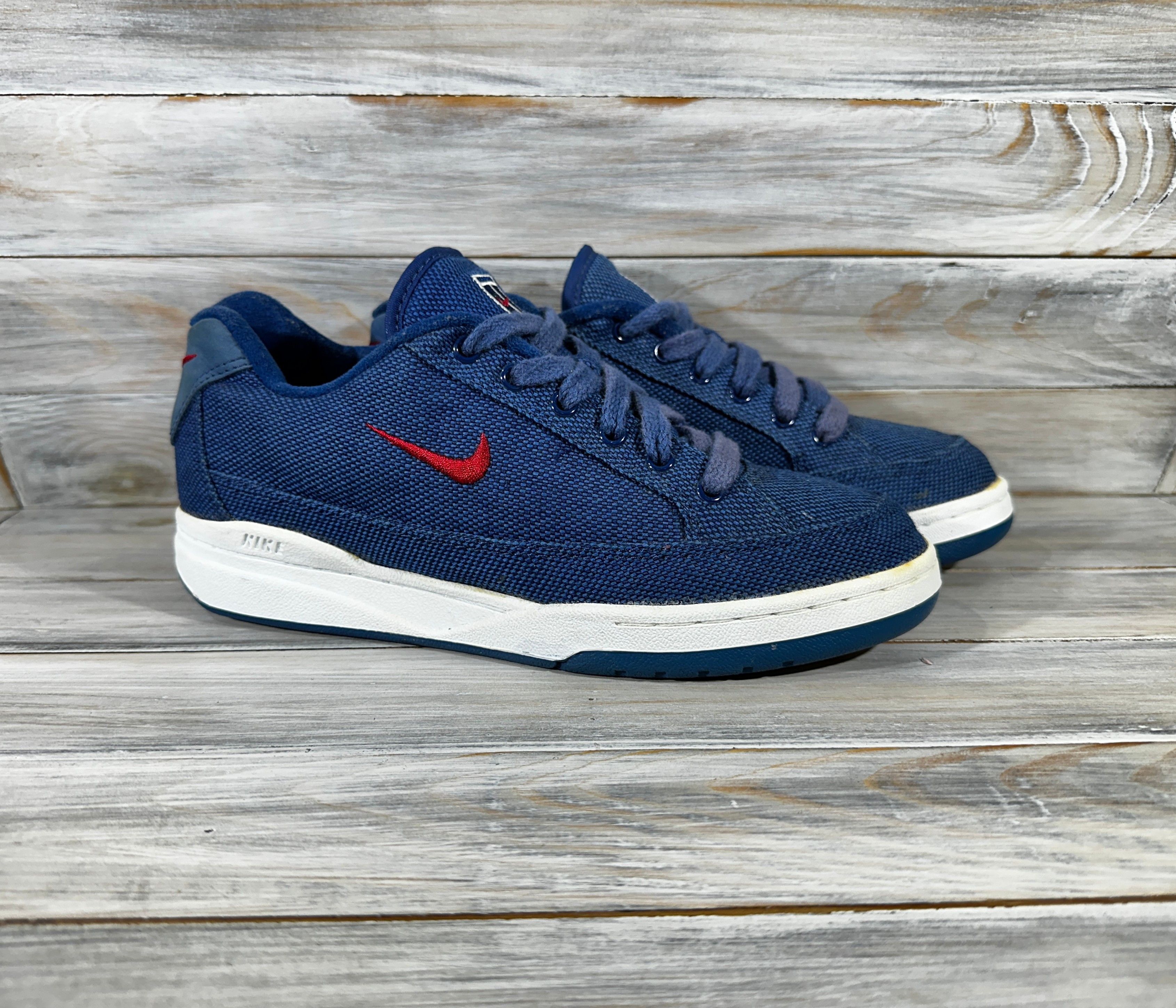 Nike Vintage Nike GTS Canvas Unisex Sneakers Navy Very Rare Retro Size US 7 / EU 40 - 16 Thumbnail