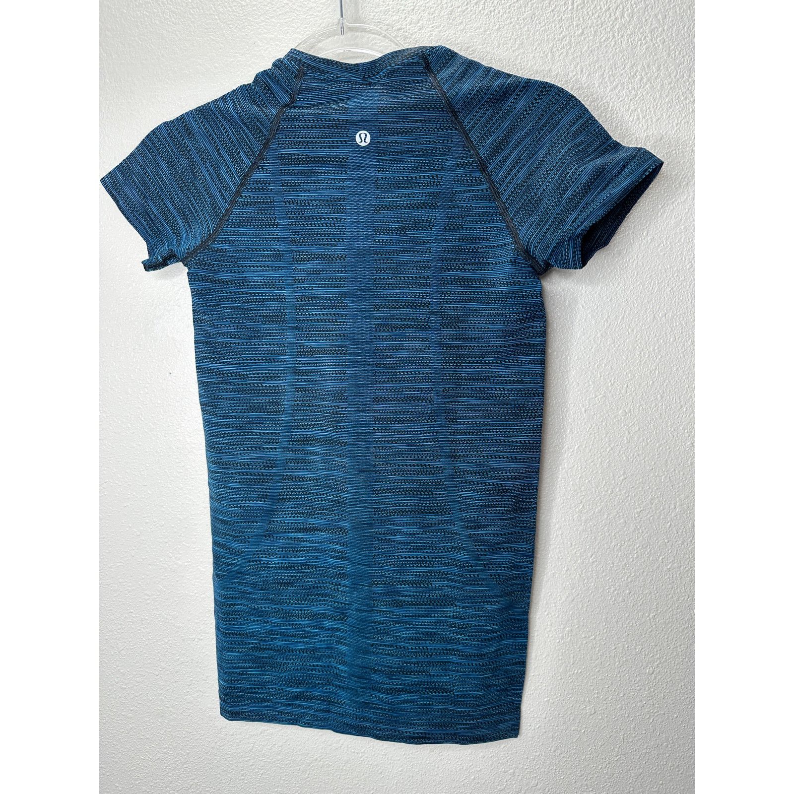 Lululemon Lululemon Blue & Black Stripe Swiftly Tech Short Sleeve Tee Size S / US 4 / IT 40 - 4 Thumbnail