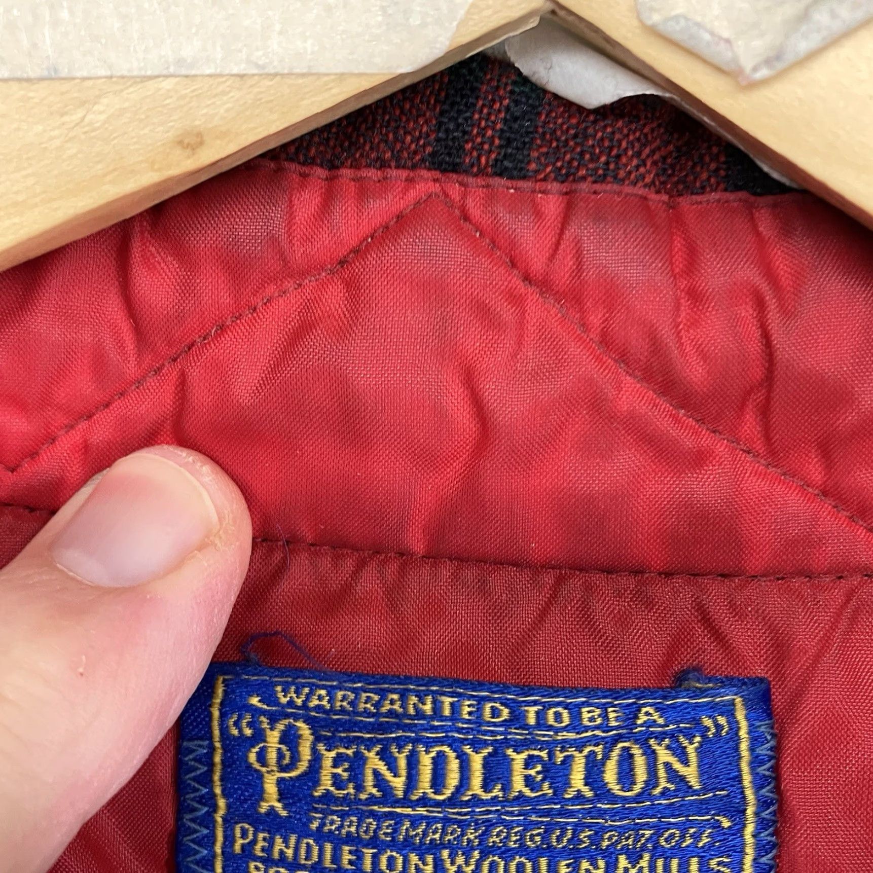 Pendleton VINTAGE Pendleton Wool Flannel Shirt Mens M Long Sleeve Red Plaid USA Retro Board Shirt Size US M / EU 48-50 / 2 - 5 Thumbnail
