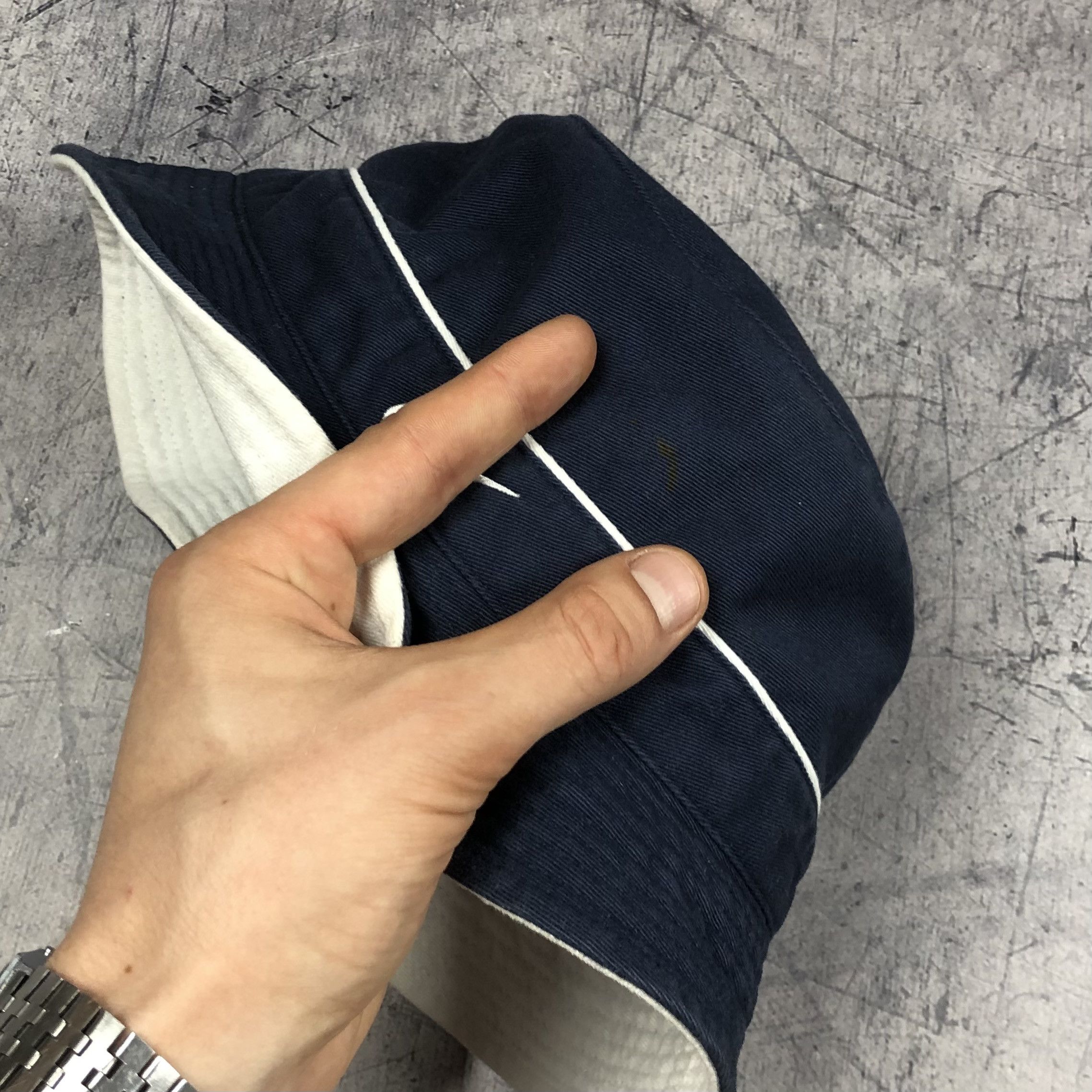 Nike Vintage Y2K Nike Swoosh Bucket Hat Cap Size ONE SIZE - 3 Thumbnail