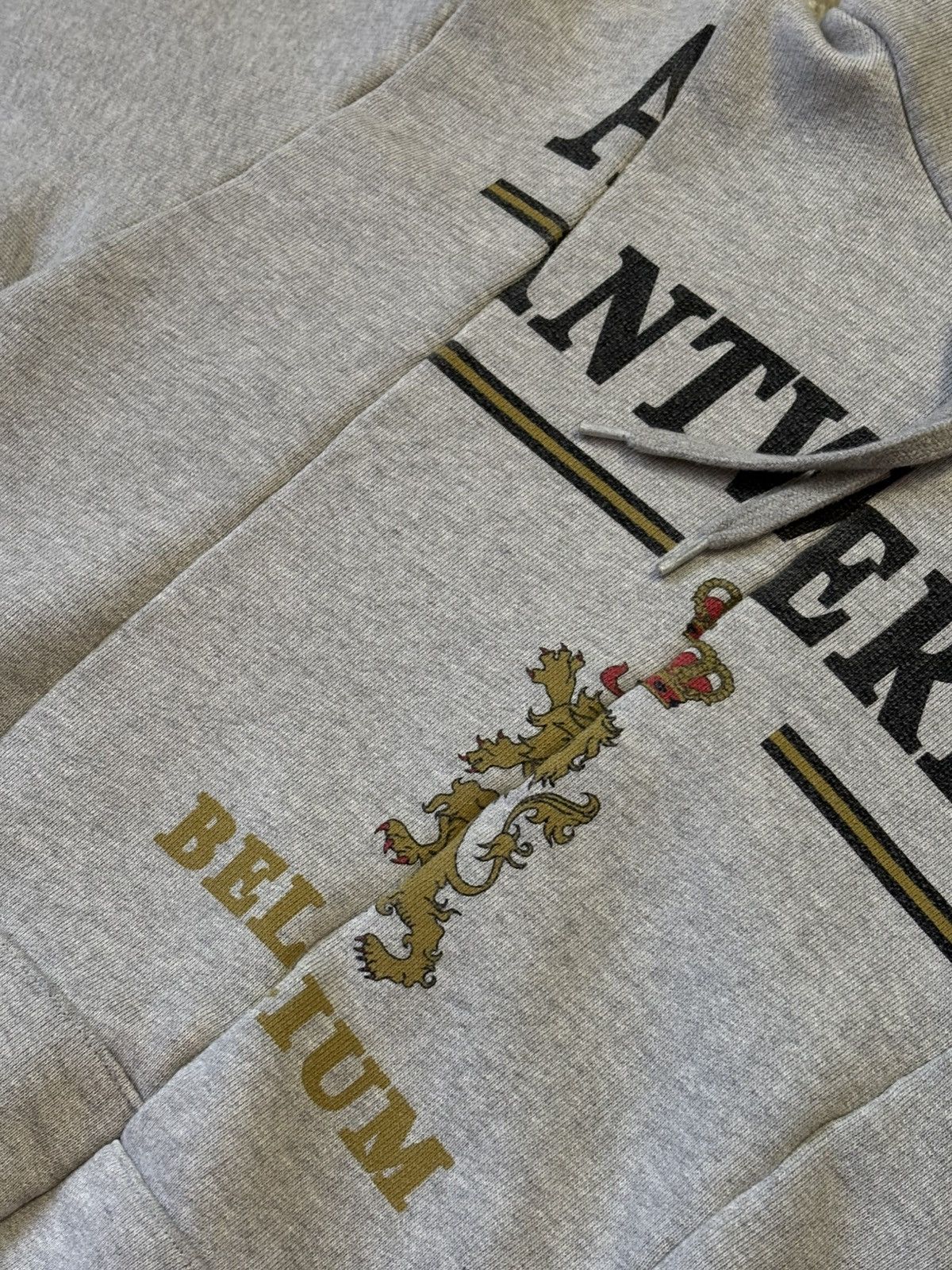 Vetements AW18 Vetements Antwerp Reconstructed/Deconstructed Hoodie XS Size US XS / EU 42 / 0 - 5 Thumbnail
