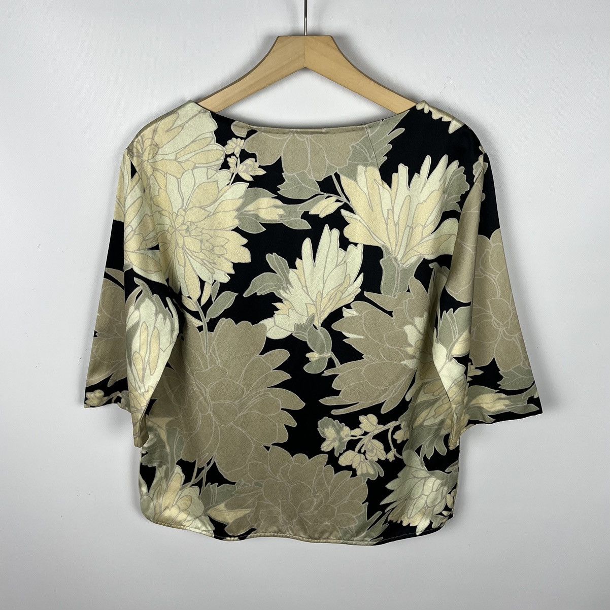 Dries Van Noten Designer Dries Van Nothen ladies floral blouse Size S / US 4 / IT 40 - 16 Thumbnail