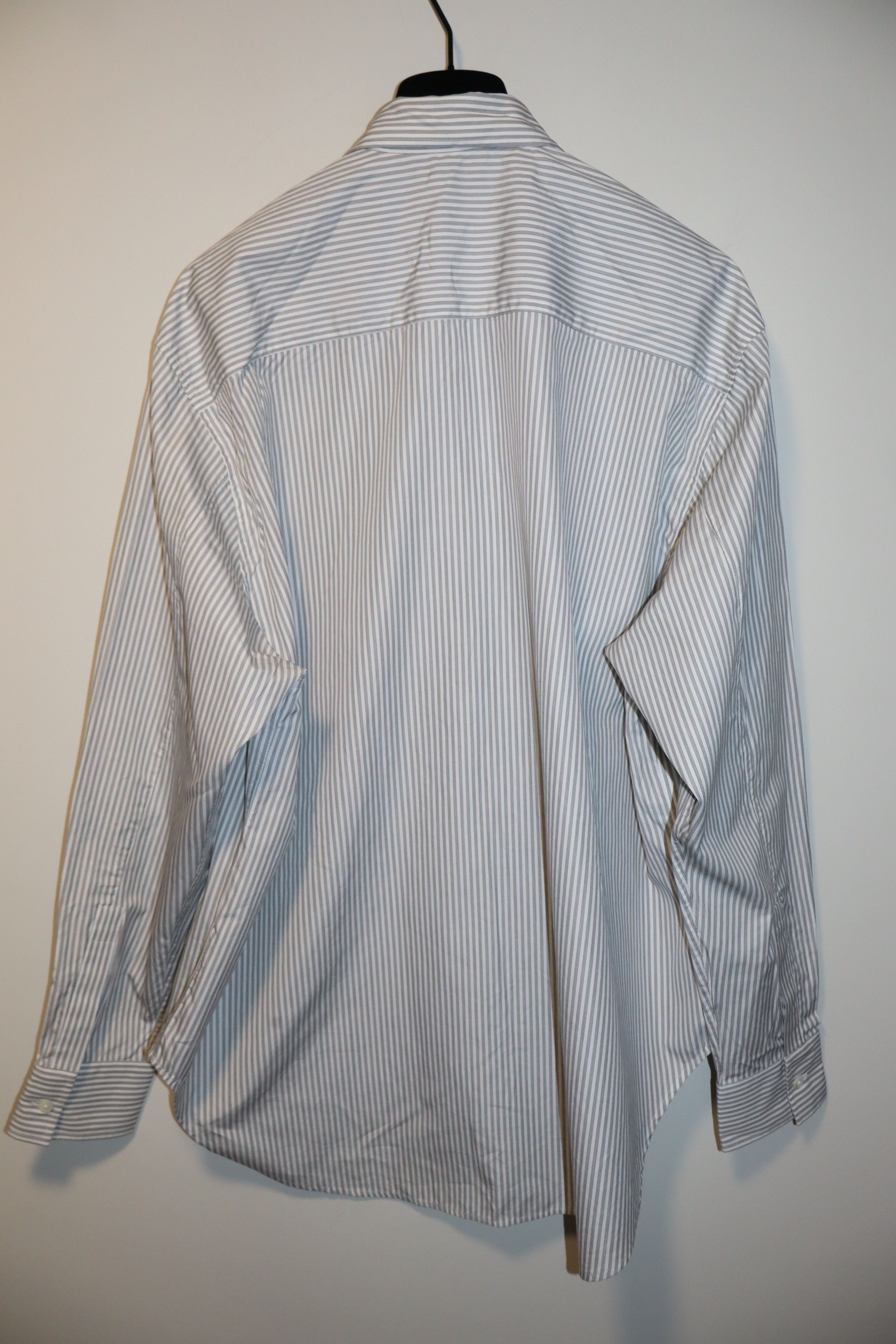 Givenchy Logo tape oversized shirt Size US L / EU 52-54 / 3 - 10 Thumbnail