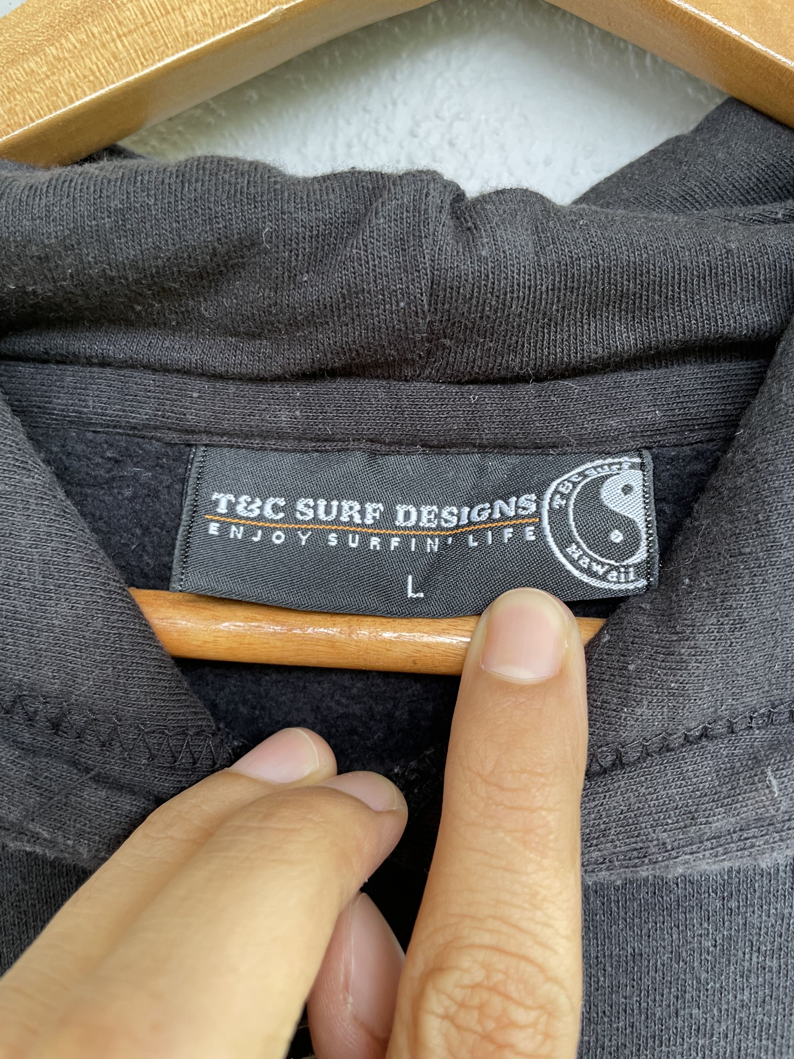 Japanese Brand Vintage T&C Surf Designs Big Logo Hoodie Boxy Size US M / EU 48-50 / 2 - 4 Thumbnail