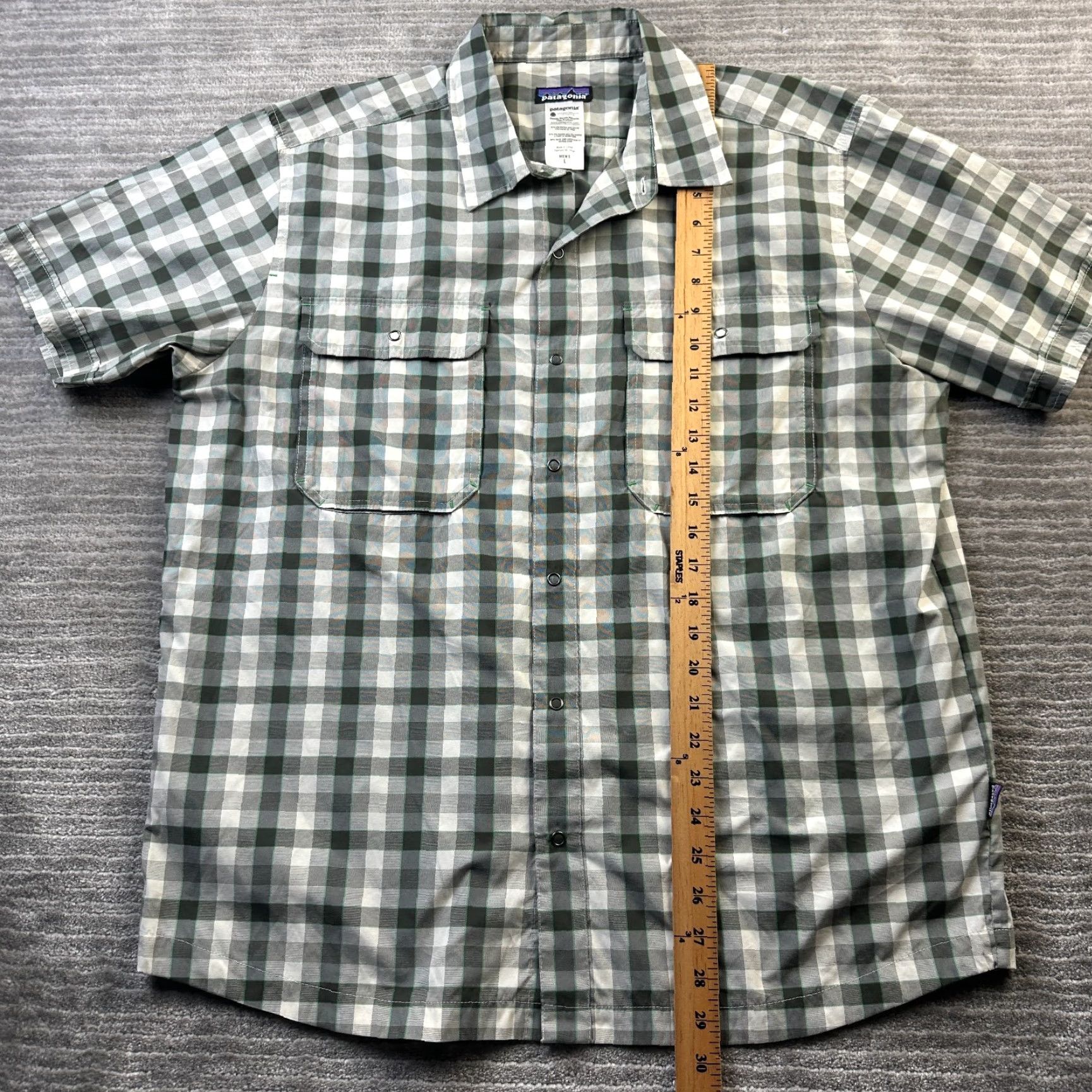 Patagonia Patagonia Shirt Mens Large Green Snap Utility Fishing Outdoor El Ray Size US L / EU 52-54 / 3 - 8 Thumbnail