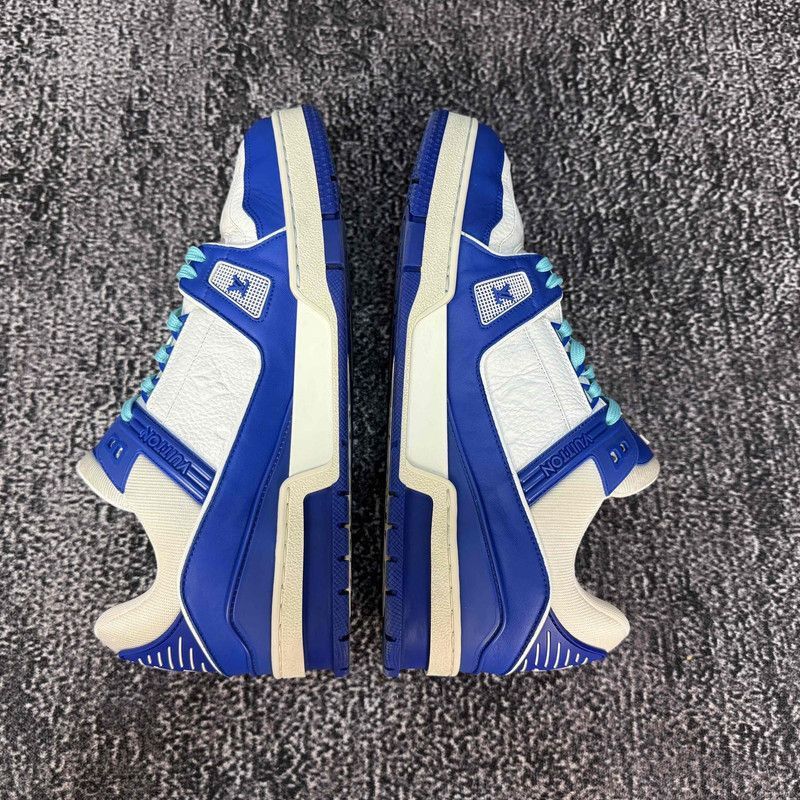Louis Vuitton Louis Vuitton Classic Low-Top Sneakers in Navy Size US 10 / EU 43 - 6 Thumbnail