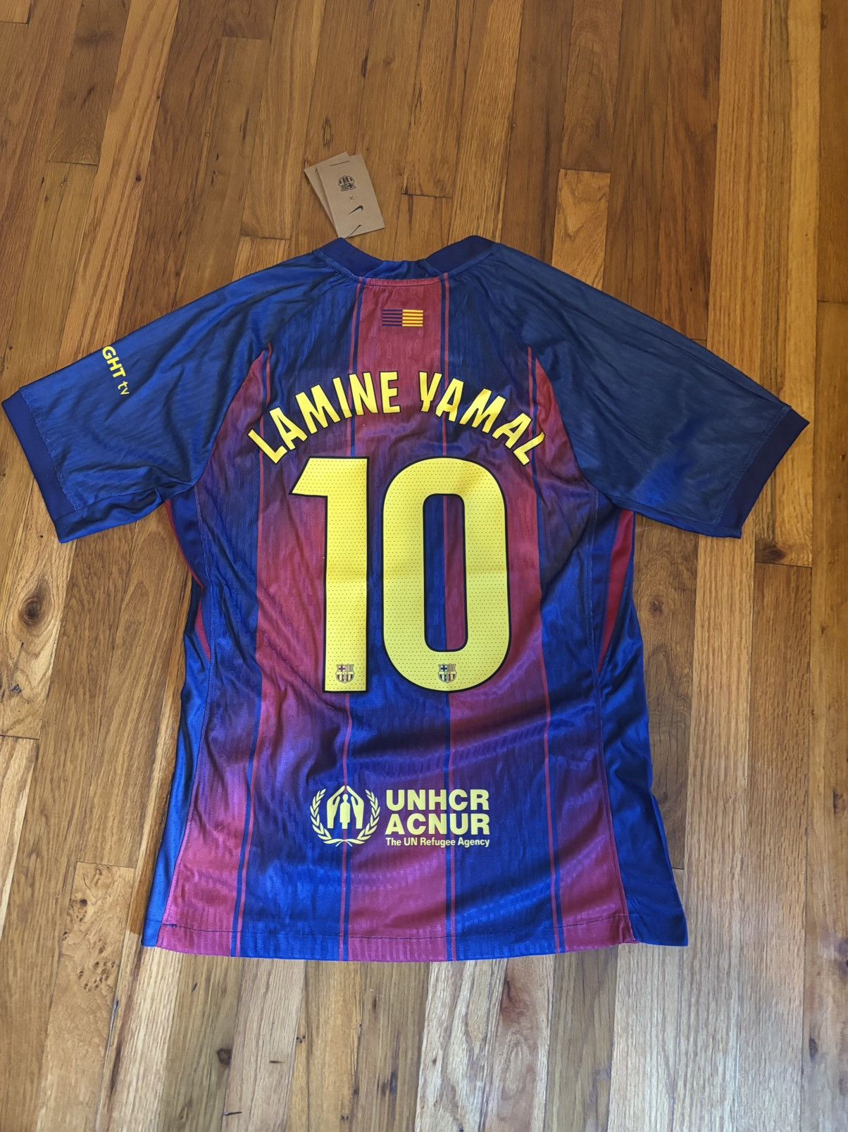 Nike 25/26 Barcelona Lamine Yamal Home Jersey Size US L / EU 52-54 / 3 - 2 Thumbnail