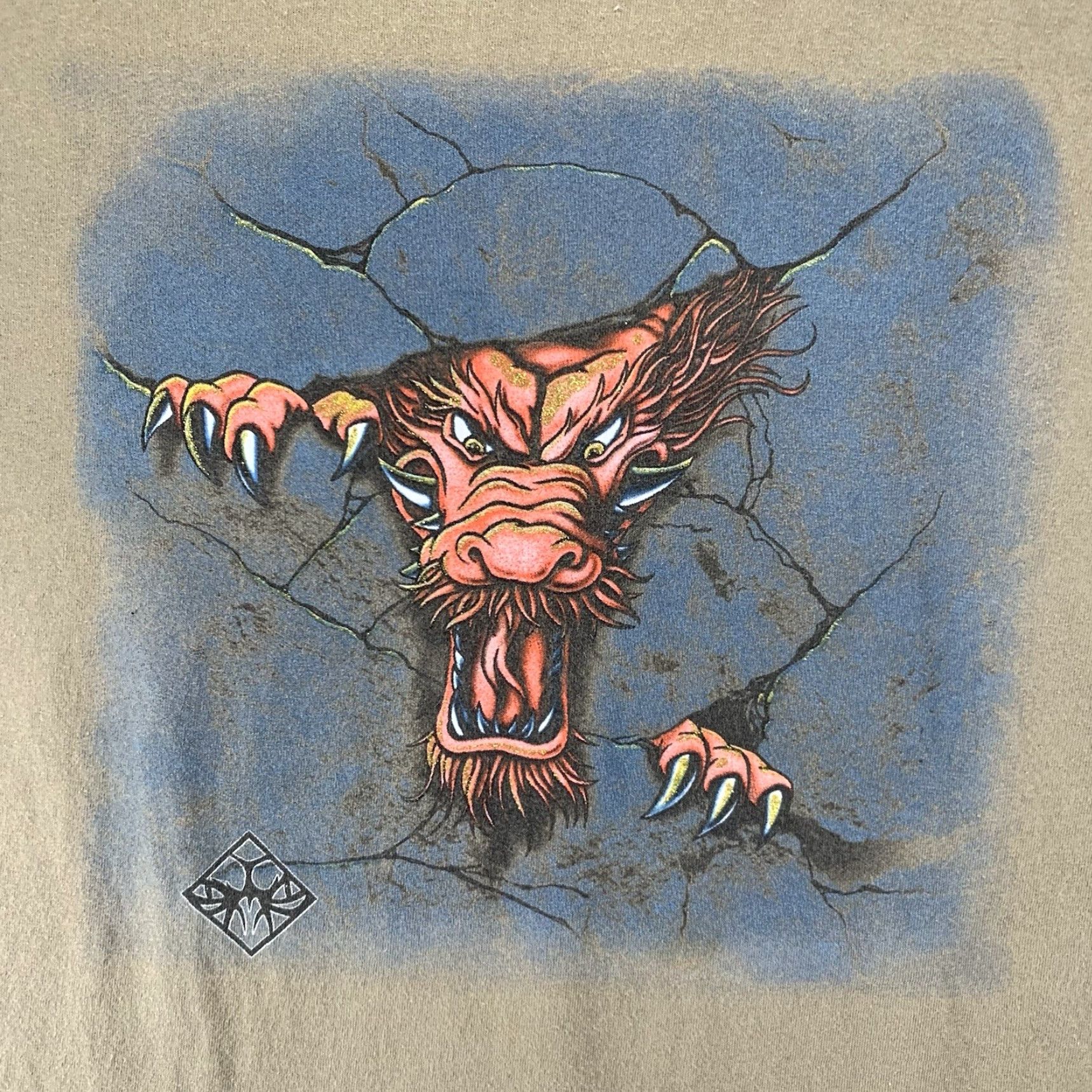 Delta VINTAGE Delta Men’s Large T-Shirt Short Sleeve Crew Neck Glitter Dragon Graphic 90s Retro Cotton All Seasons Size US L / EU 52-54 / 3 - 2 Thumbnail