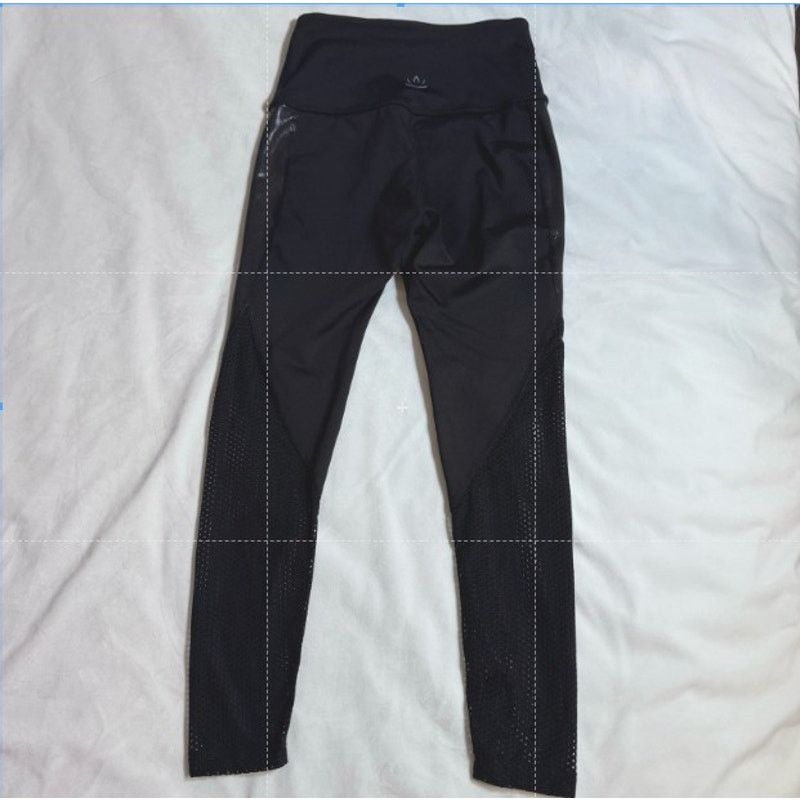 Beyond Yoga Beyond Yoga Black Leggins with Mesh Cutout Womens Size XS Size 26" / US 2 / IT 38 - 2 Thumbnail