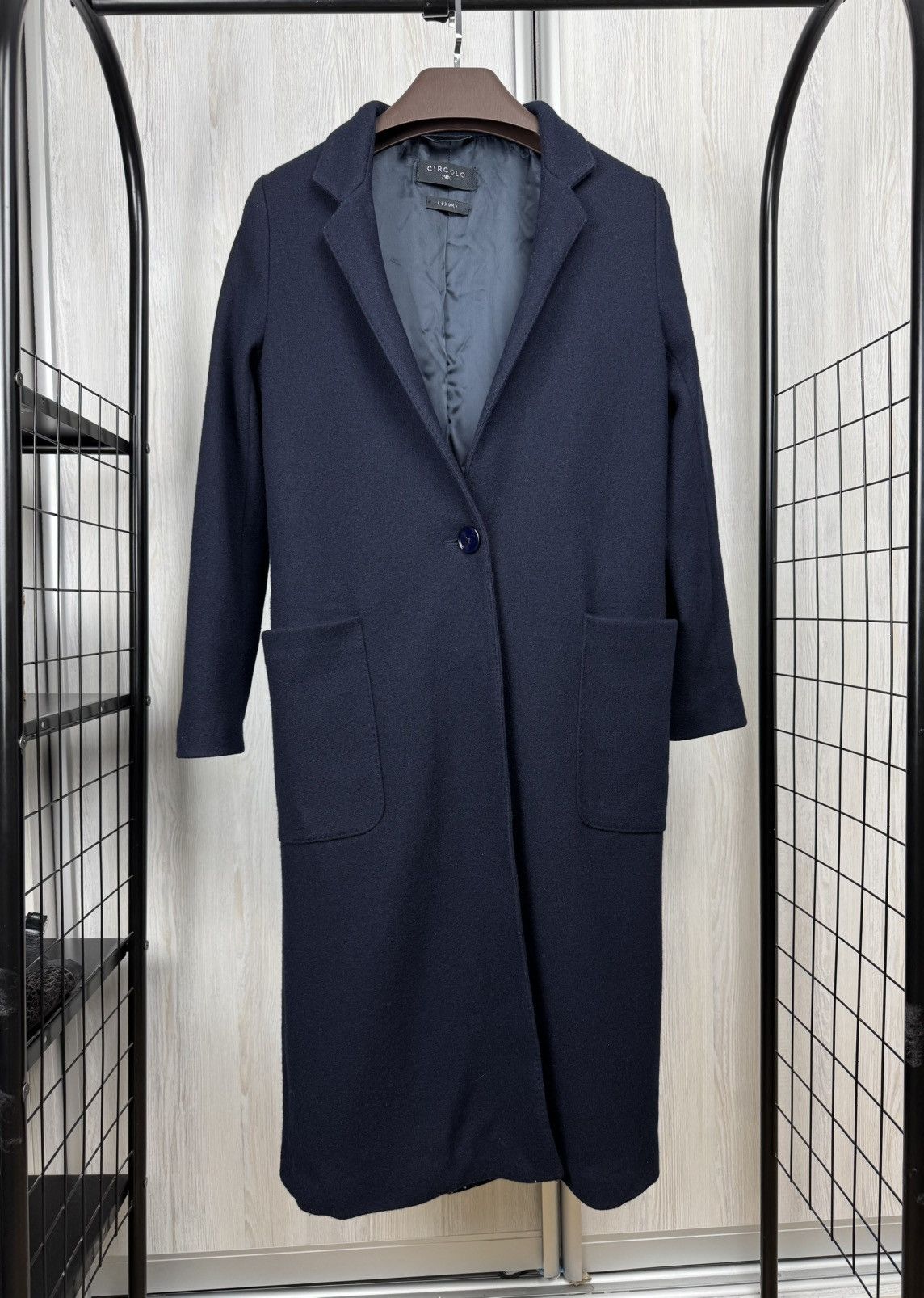 Circolo 1901 Circolo 1901 Luxury wool cashmere 1 button navy blue coat Size S / US 4 / IT 40 - 2 Thumbnail