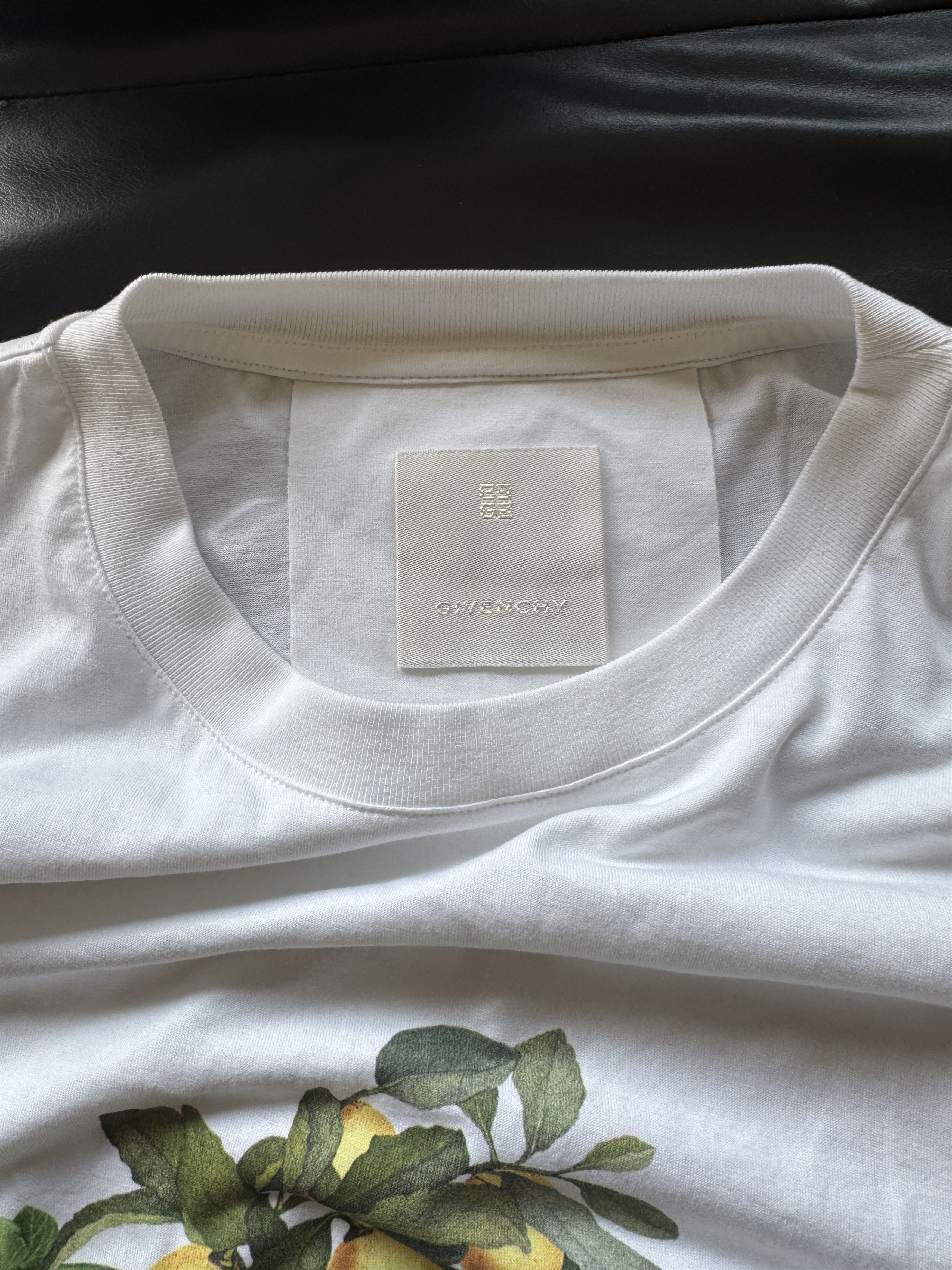 Givenchy Floral Graphic Logo T-Shirt Size US XL / EU 56 / 4 - 16 Thumbnail