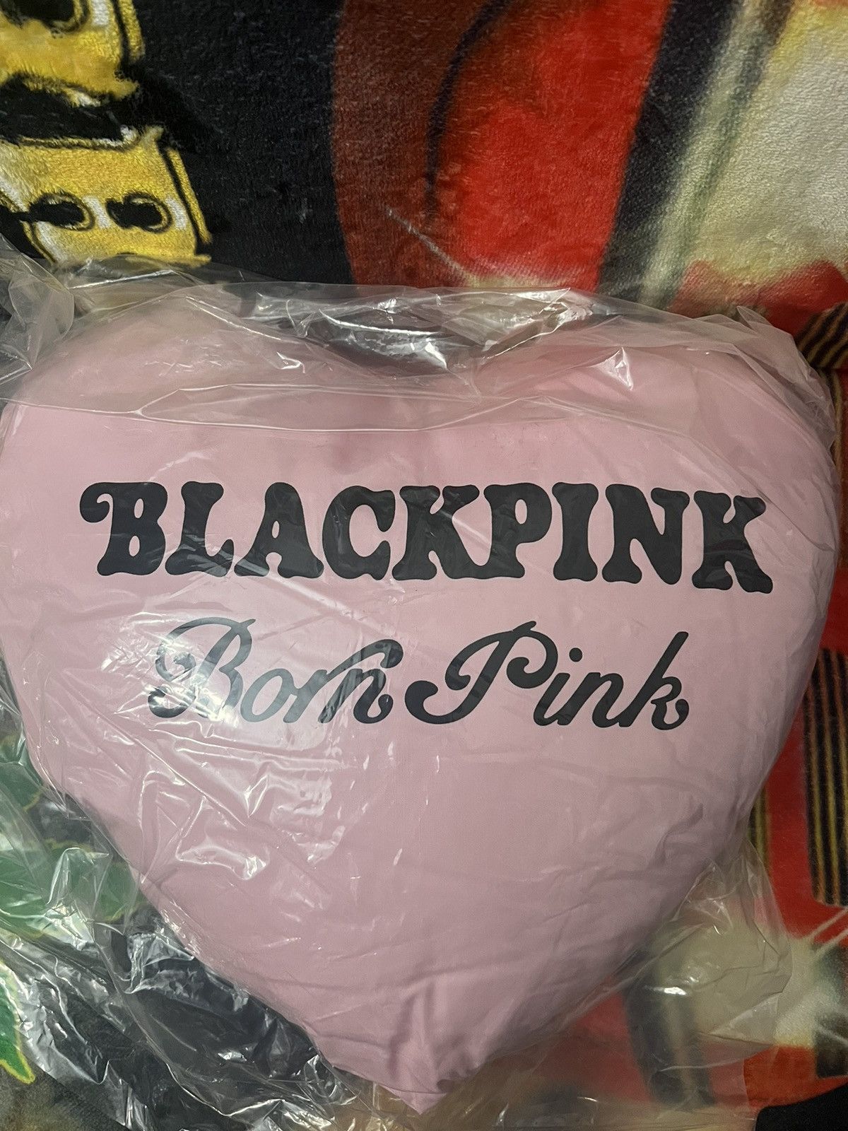 Girls Don't Cry Verdy/BlackPink Heart Plush - “BornPink” - pink Size ONE SIZE - 2 Thumbnail