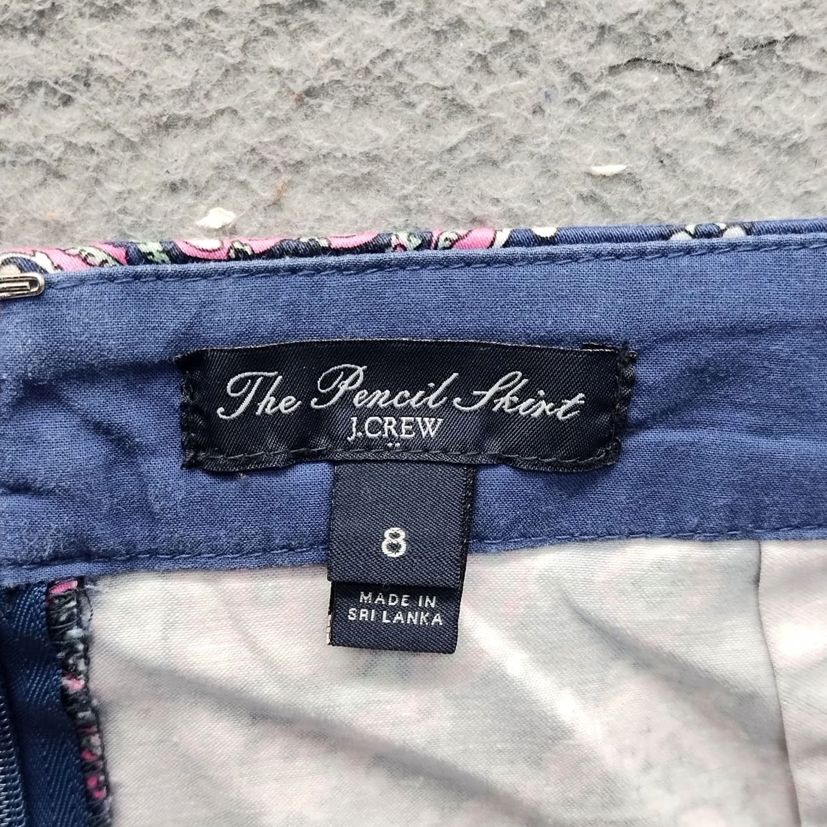 J.Crew J.CREW The Pencil Skirt Womens 8 Multi Geometric Lined Stretch Vented Back Zip Skirt Womens Size 8 Geometric Multicolor 90s Outdoor Pencil Mens? Size 30" / US 8 / IT 44 - 6 Thumbnail