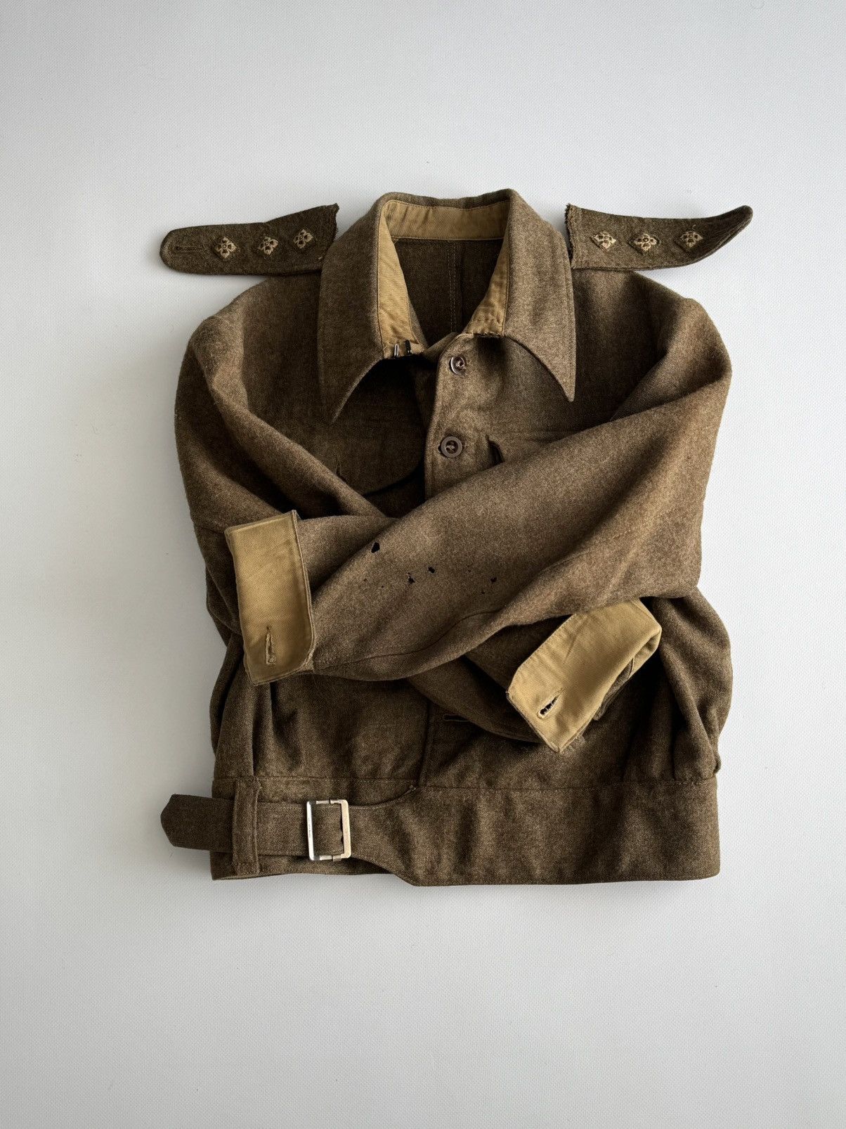 Vintage Vintage 1940s WW2 British Army 'Captain' Battledress Blouse Size US M / EU 48-50 / 2 - 7 Thumbnail