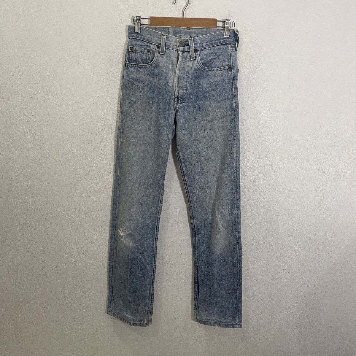Levi's Vintage Levis Distressed Denim Jeans Size 26" / US 2 / IT 38 - 1 Thumbnail