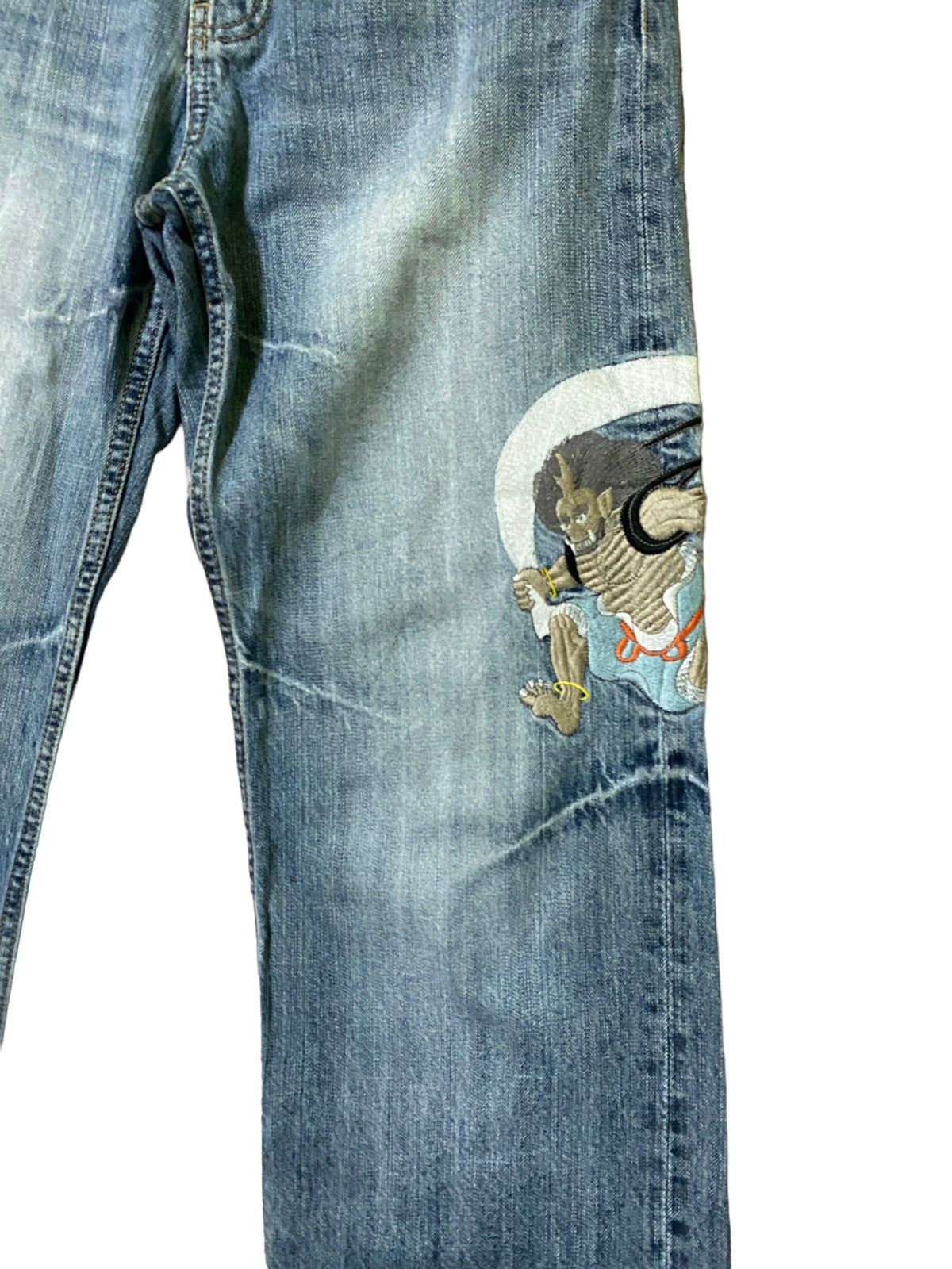 Japanese Brand × Vintage VINTAGE JAPAN DEVILS EMBROIDERED RARE DENIM JEANS Size US 27 - 6 Thumbnail