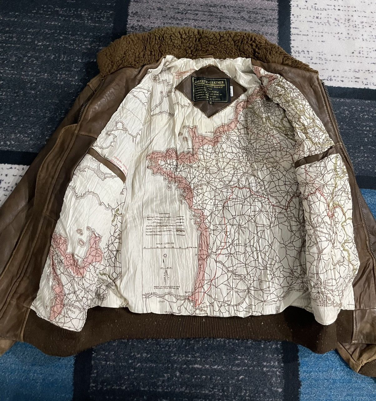 Vintage Vintage Sheep Leather Bomber Jacket Size US L / EU 52-54 / 3 - 11 Thumbnail