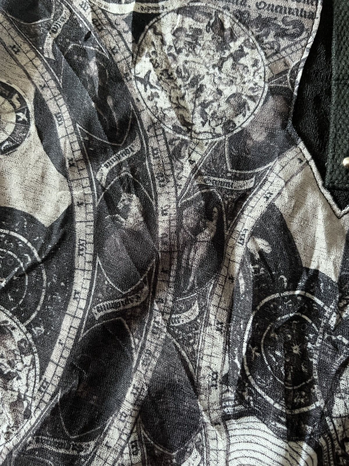 Japanese Brand Ozz On mesh tatto Cross jpg Style Size US XS / EU 42 / 0 - 6 Thumbnail