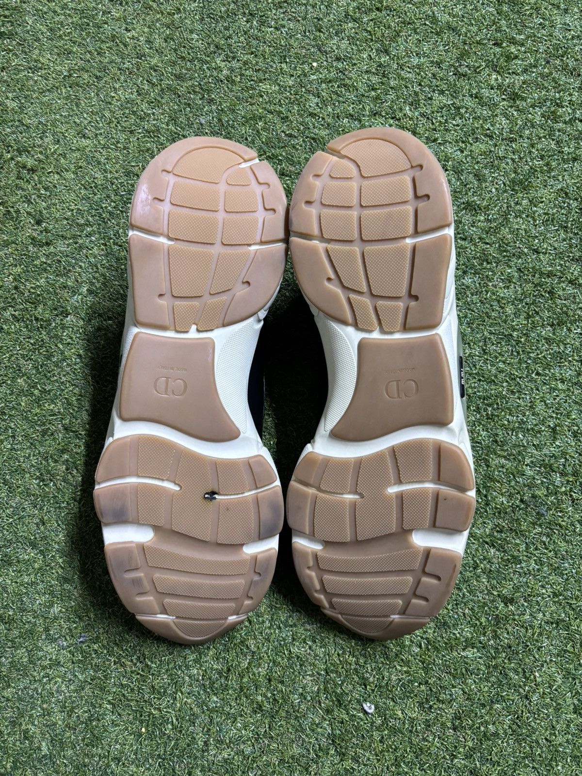 Dior Dior B22 Violet Cream Black (READ DESCRIPTION) Size US 15 / EU 48 - 4 Thumbnail