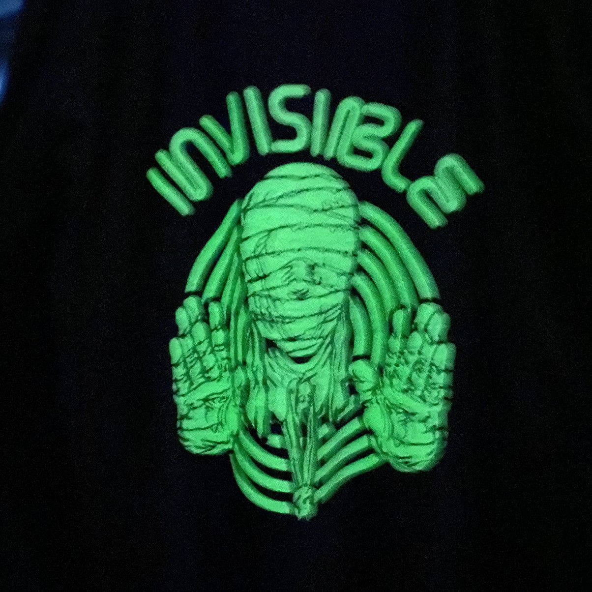 Anime × Vintage DOROHEDORO INVISIBLE GLOW IN THE DARK ANIME T SHIRT Size US M / EU 48-50 / 2 - 2 Thumbnail