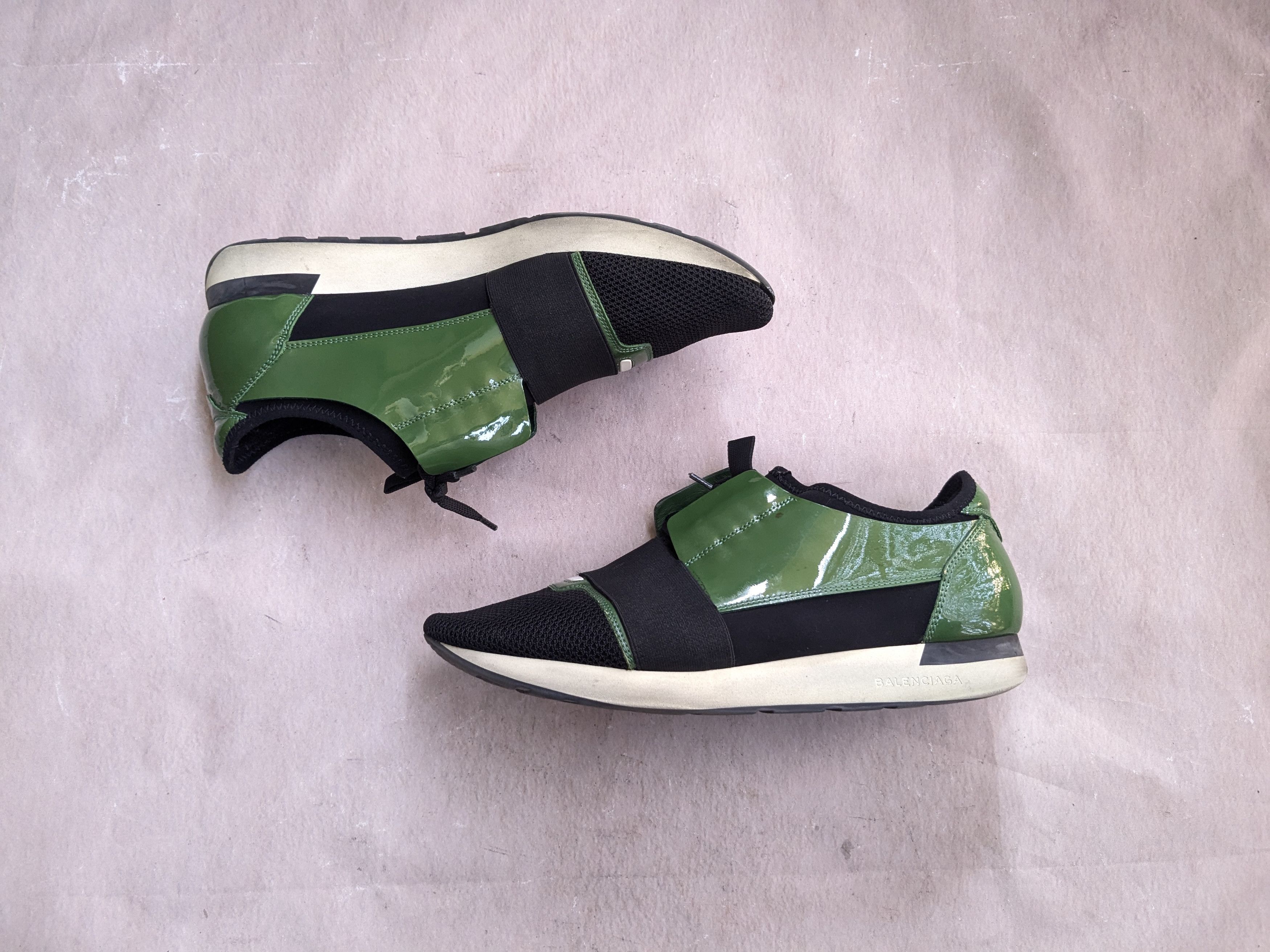 Balenciaga Balenciaga Race Runner Green Black 10 43 Leather Low Tops Size US 10 / EU 43 - 1 Thumbnail