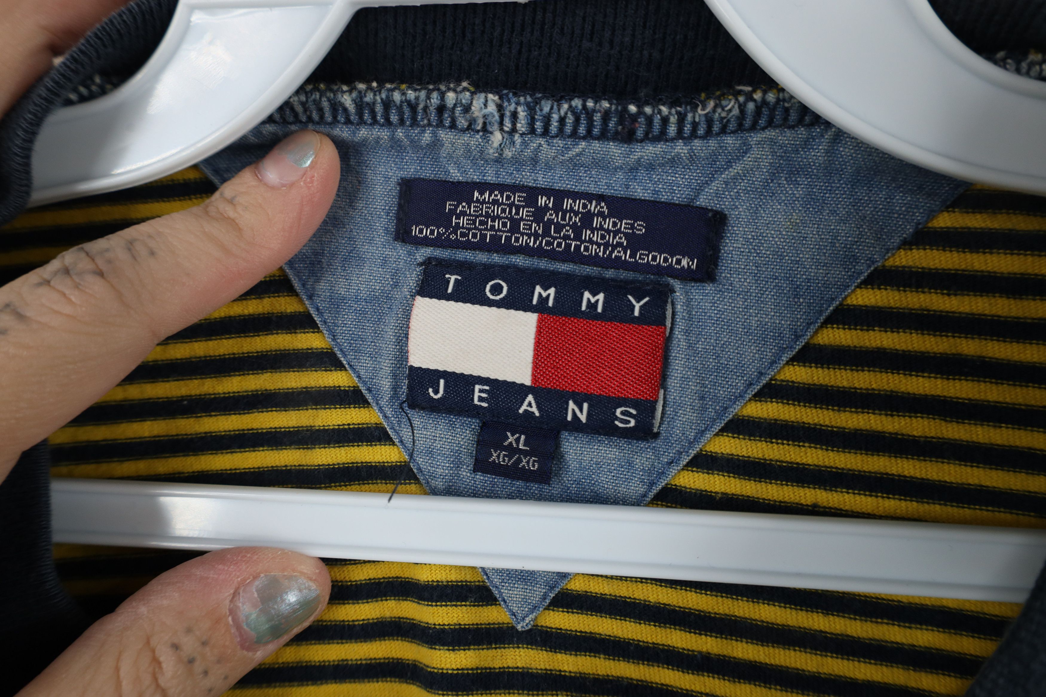 Tommy Hilfiger × Vintage Vintage 90s Tommy Hilfiger Short Sleeve T-Shirt Cotton Size US XL / EU 56 / 4 - 6 Thumbnail