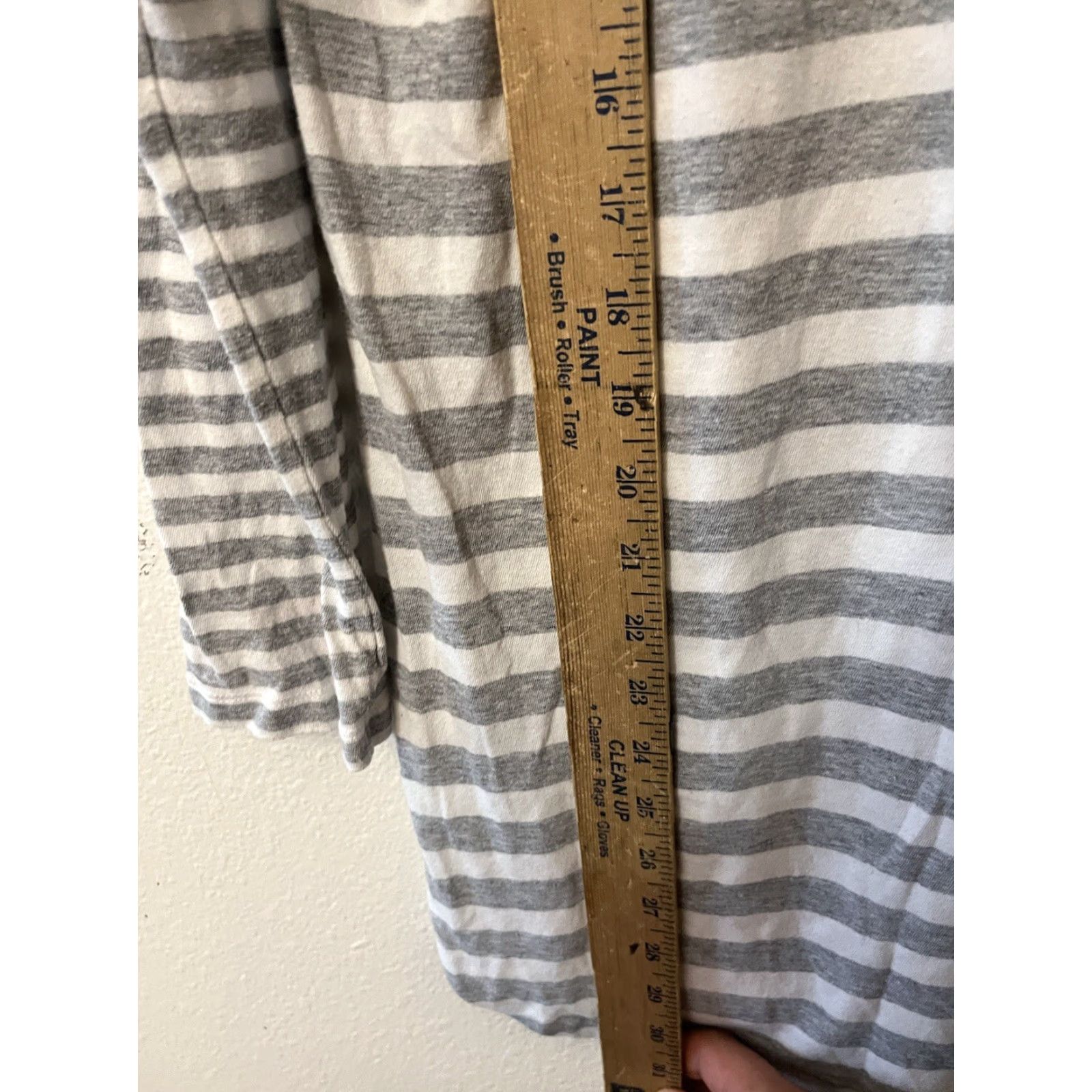 Victoria's Secret Victoria's Secret Sleep Shirt Women's XL Gray Striped Long Sleeve Crush Spell Graphic Logo Non-Named Shape Size XL / US 12-14 / IT 48-50 - 4 Thumbnail